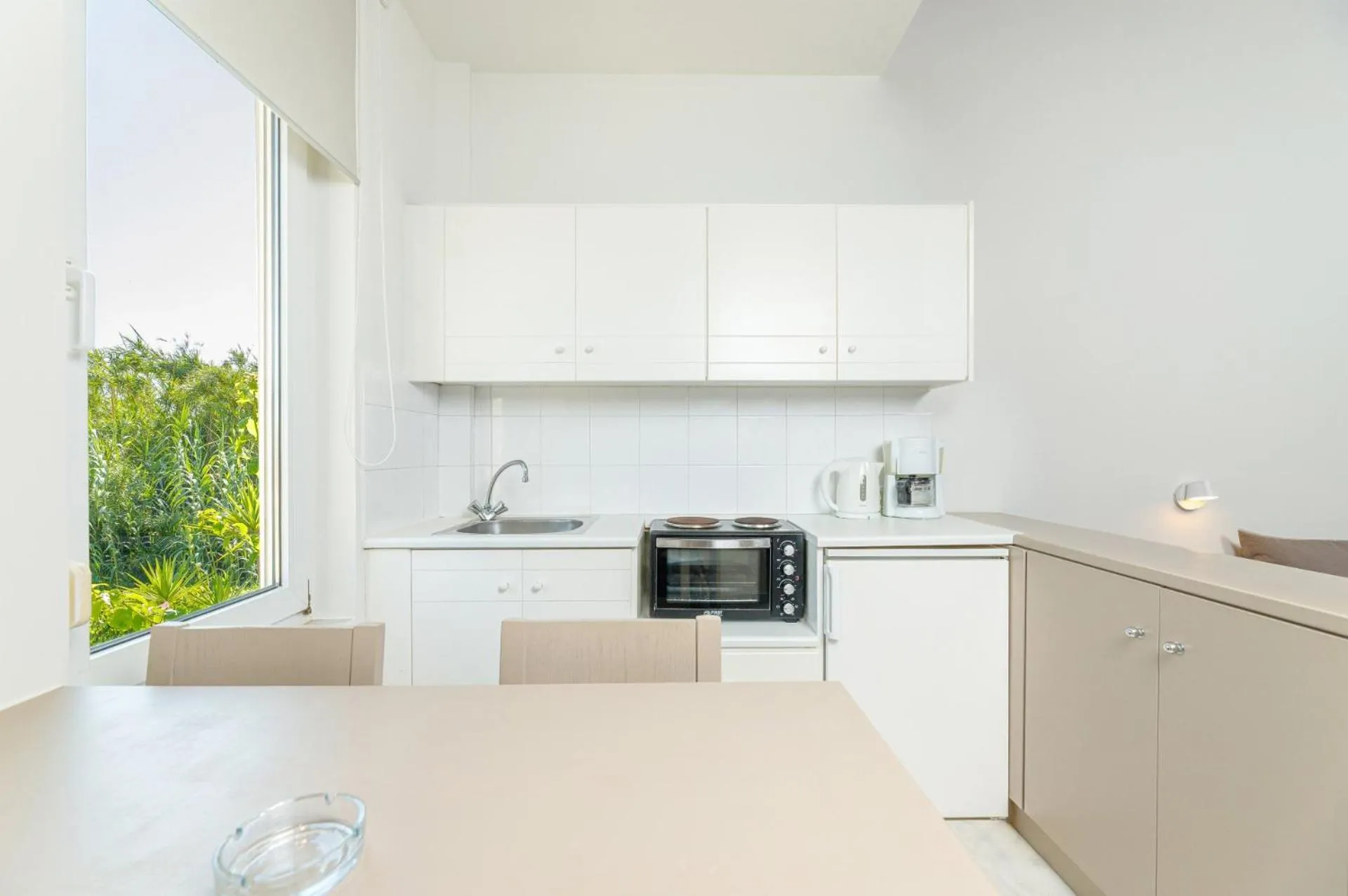 Dining area in Kostakis Beach