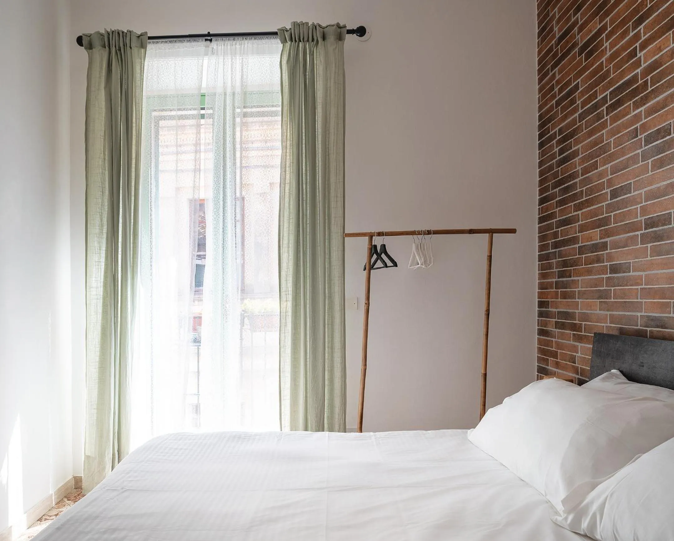 Bedroom, Bed in A Calata