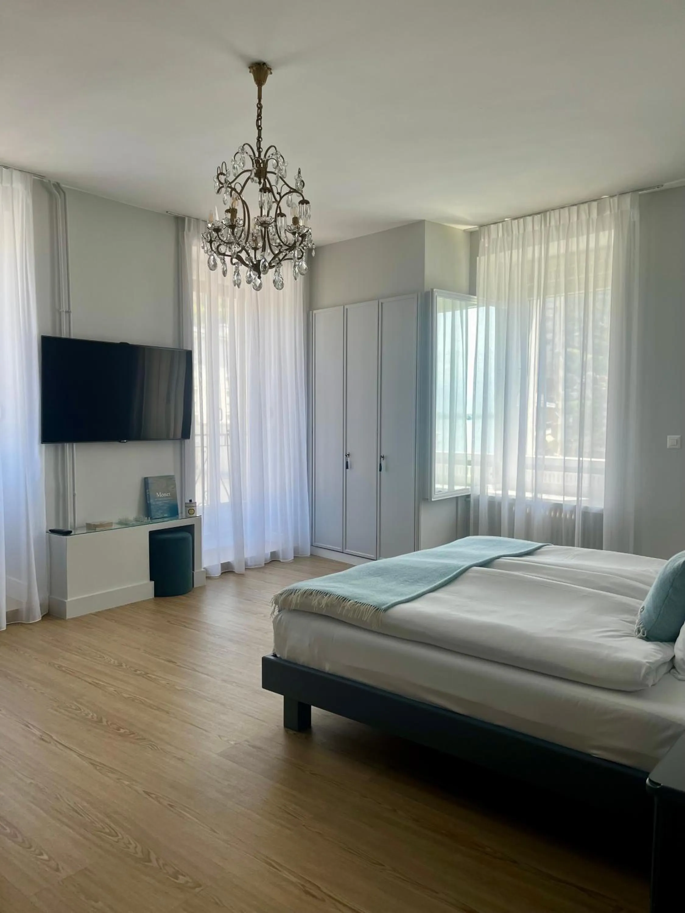 Bed in Hotel Eden Palace au Lac