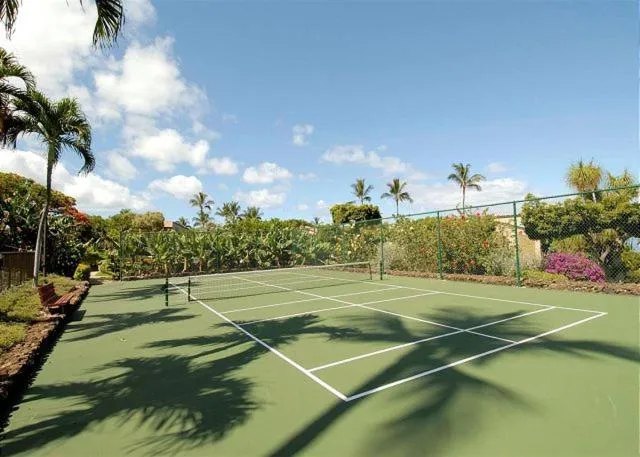 Tennis court in Wailea Ekahi 52B