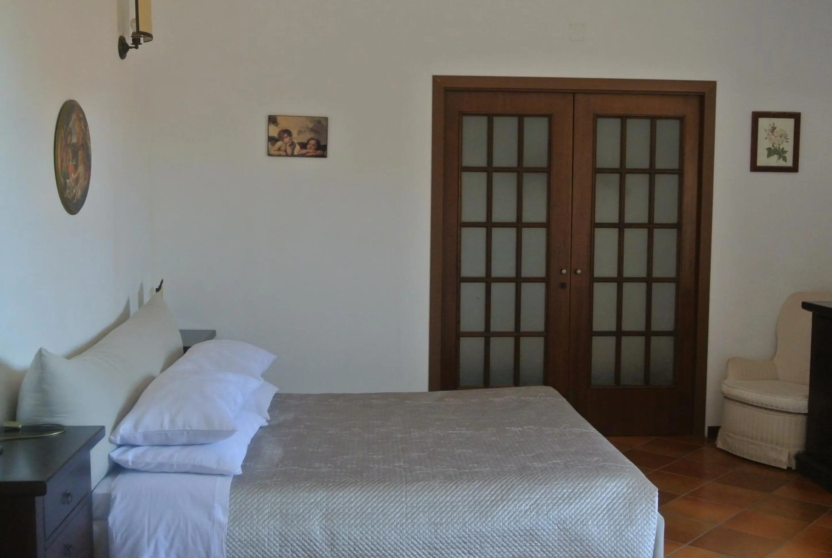 Bedroom, Bed in Villa Carlotta Resort