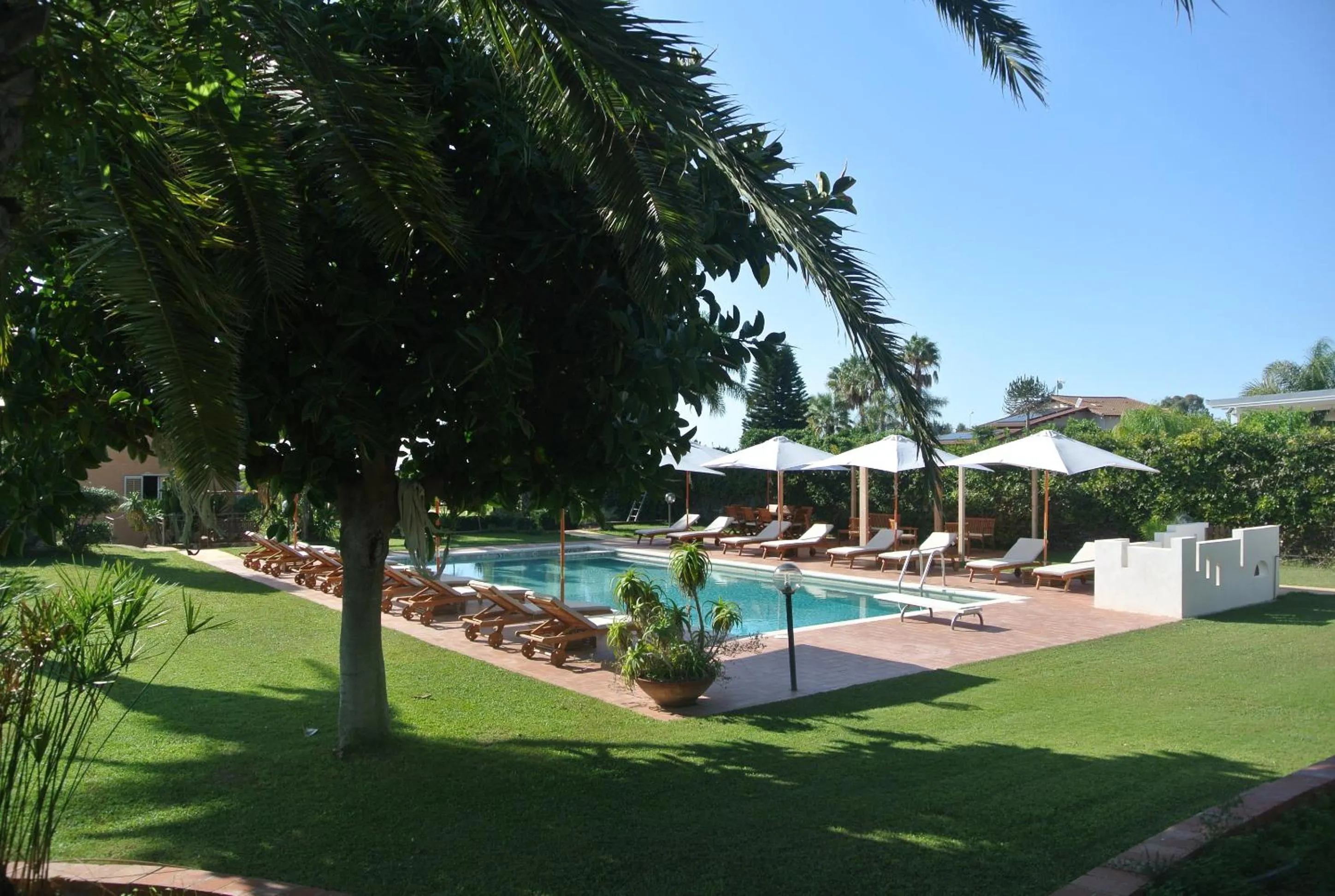 Garden in Villa Carlotta Resort