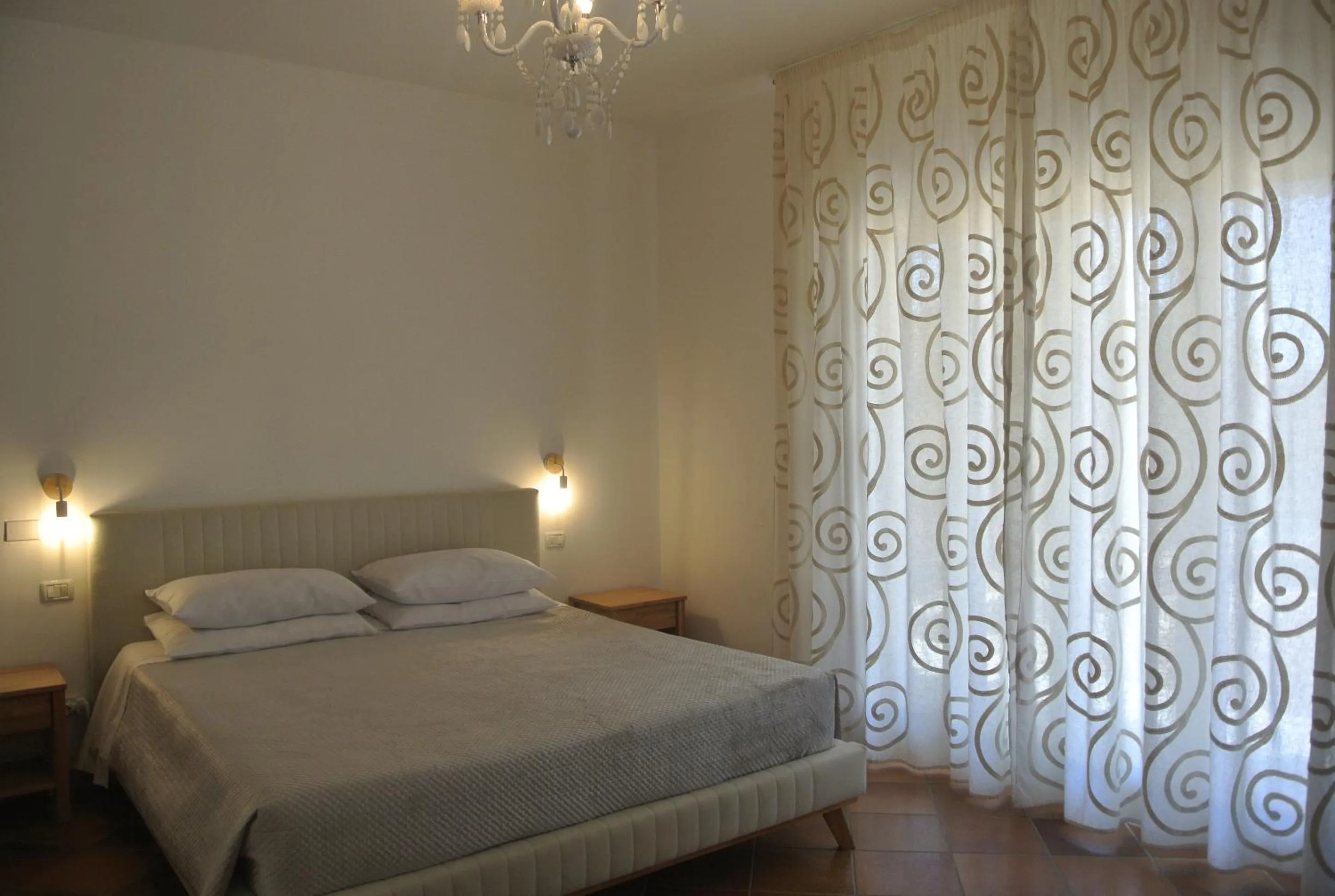 Bedroom, Bed in Villa Carlotta Resort