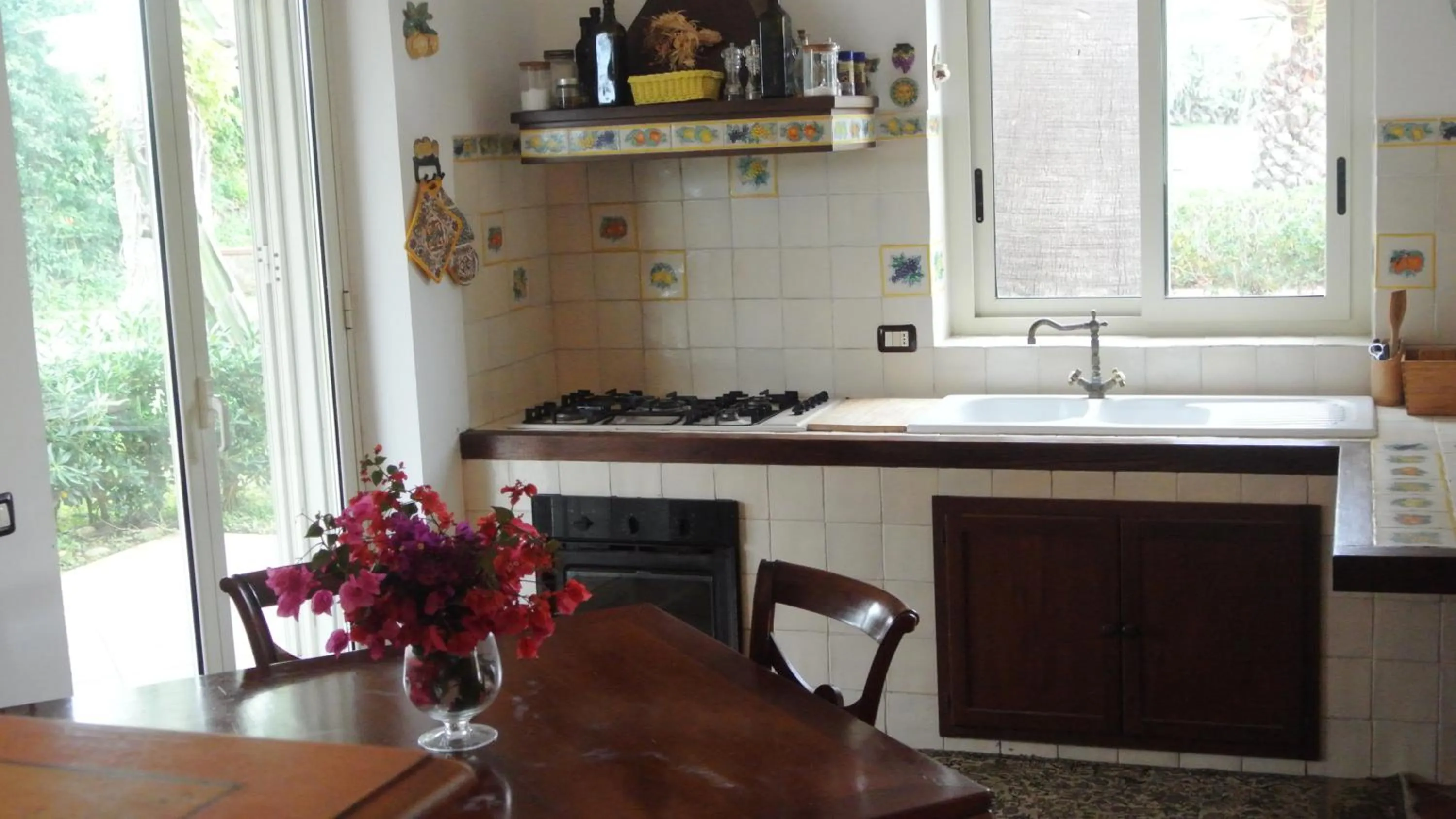 kitchen in Villa Carlotta Resort
