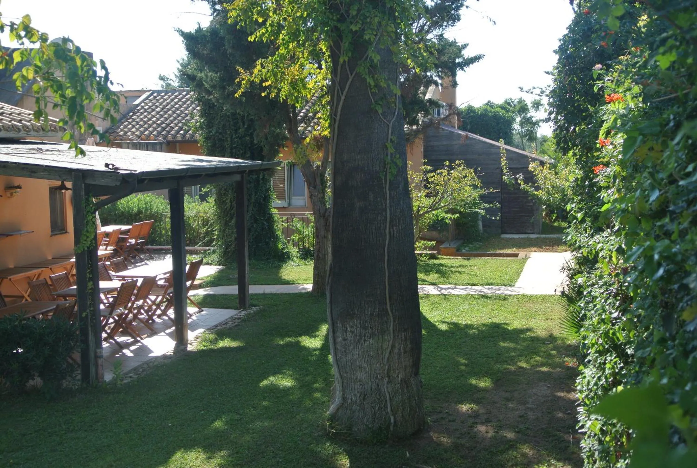 Garden in Villa Carlotta Resort