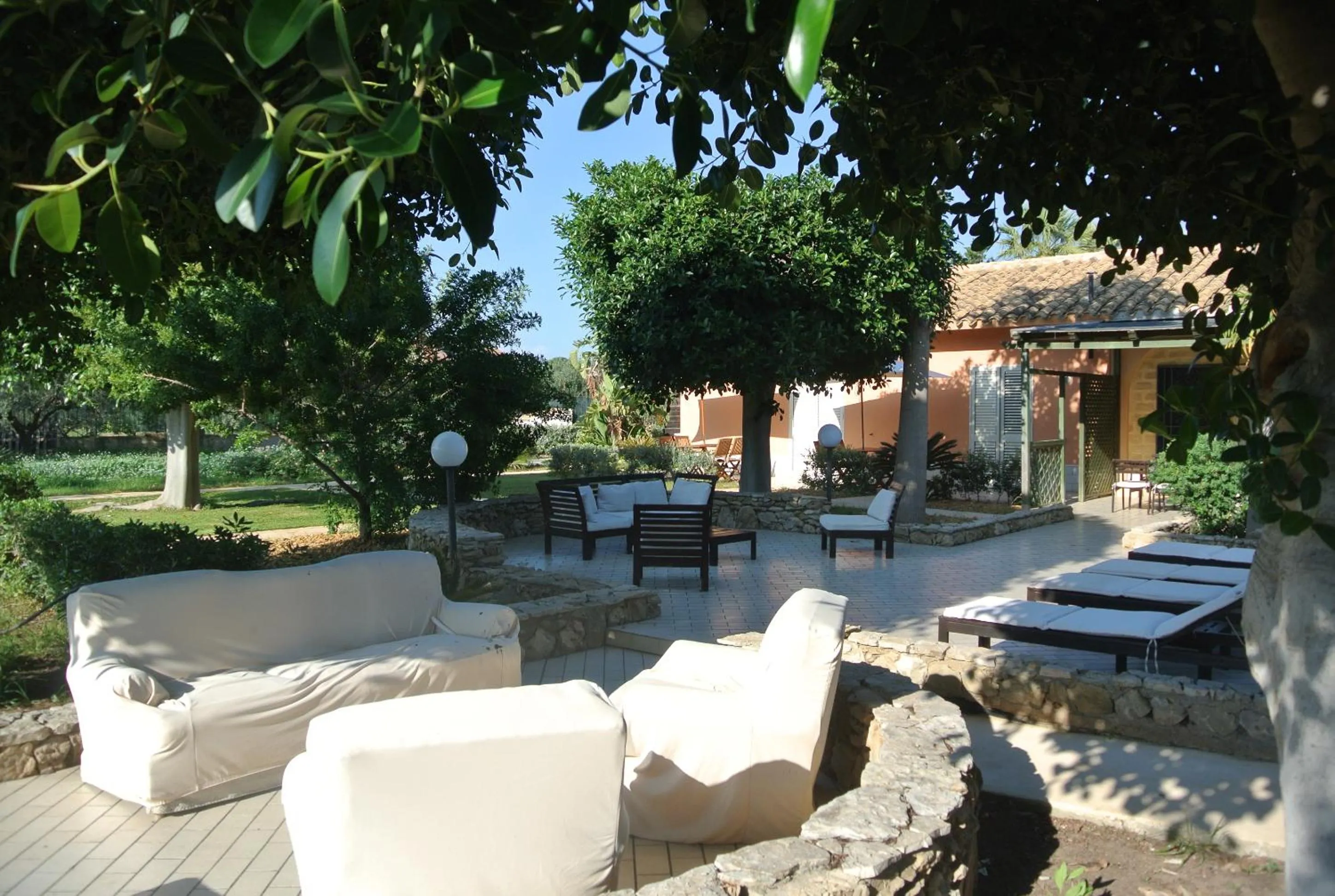 Solarium in Villa Carlotta Resort