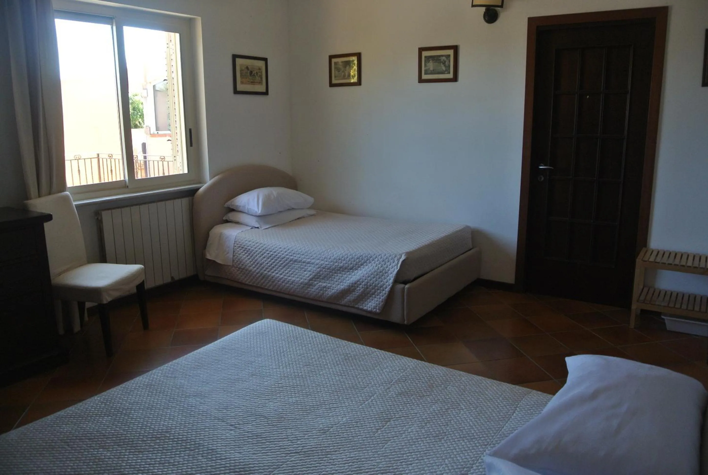 Bedroom, Bed in Villa Carlotta Resort