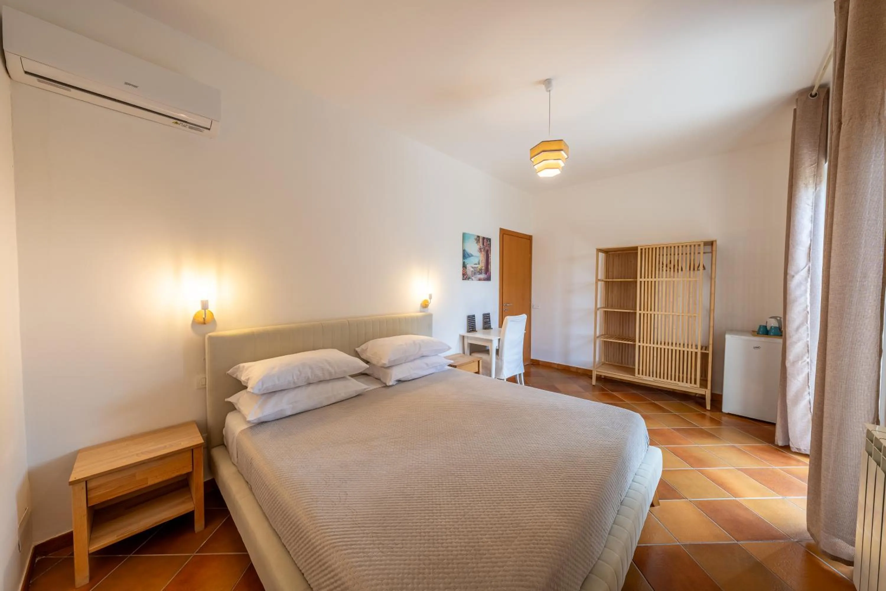 Photo of the whole room, Bed in Villa Carlotta Resort