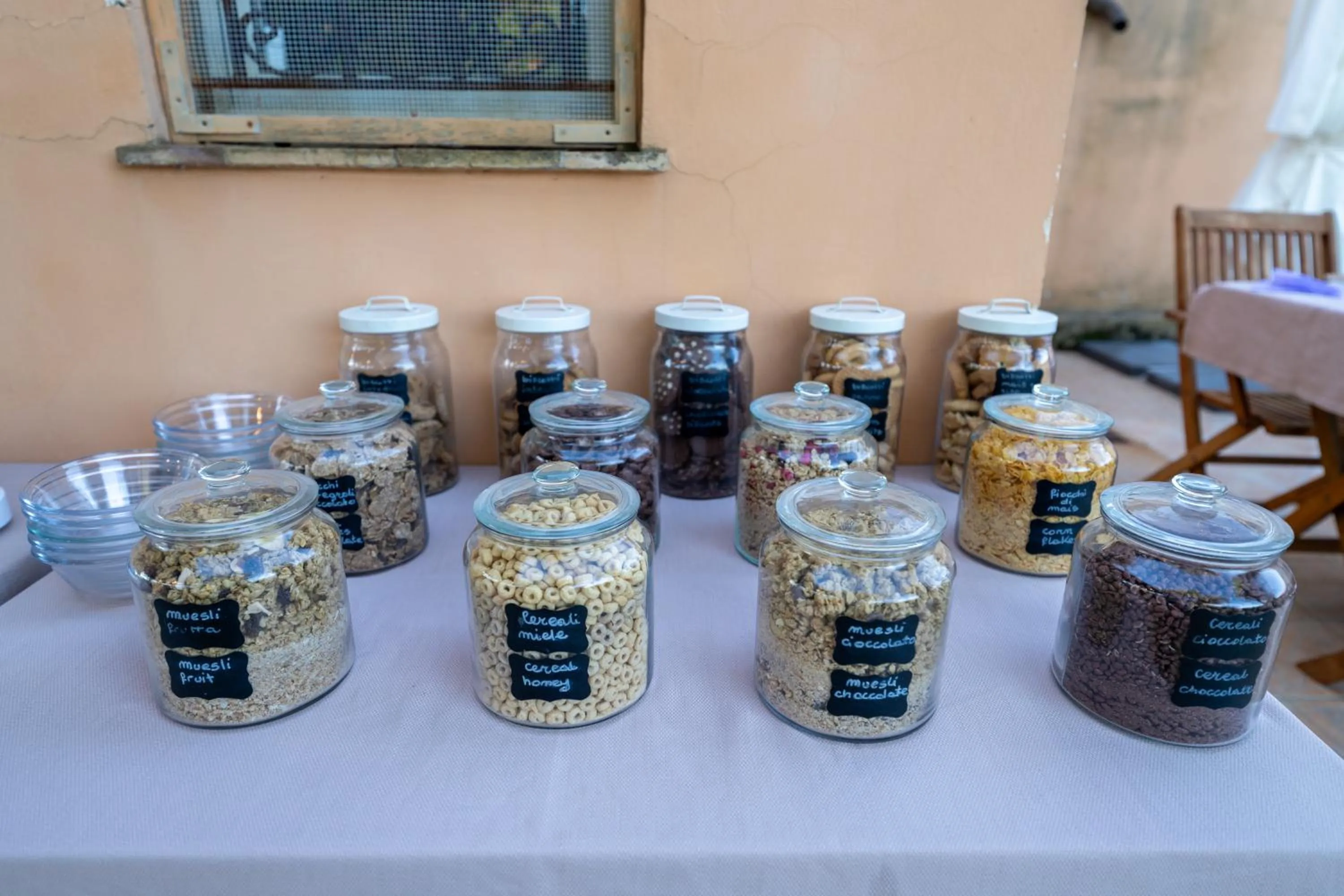 Breakfast in Villa Carlotta Resort