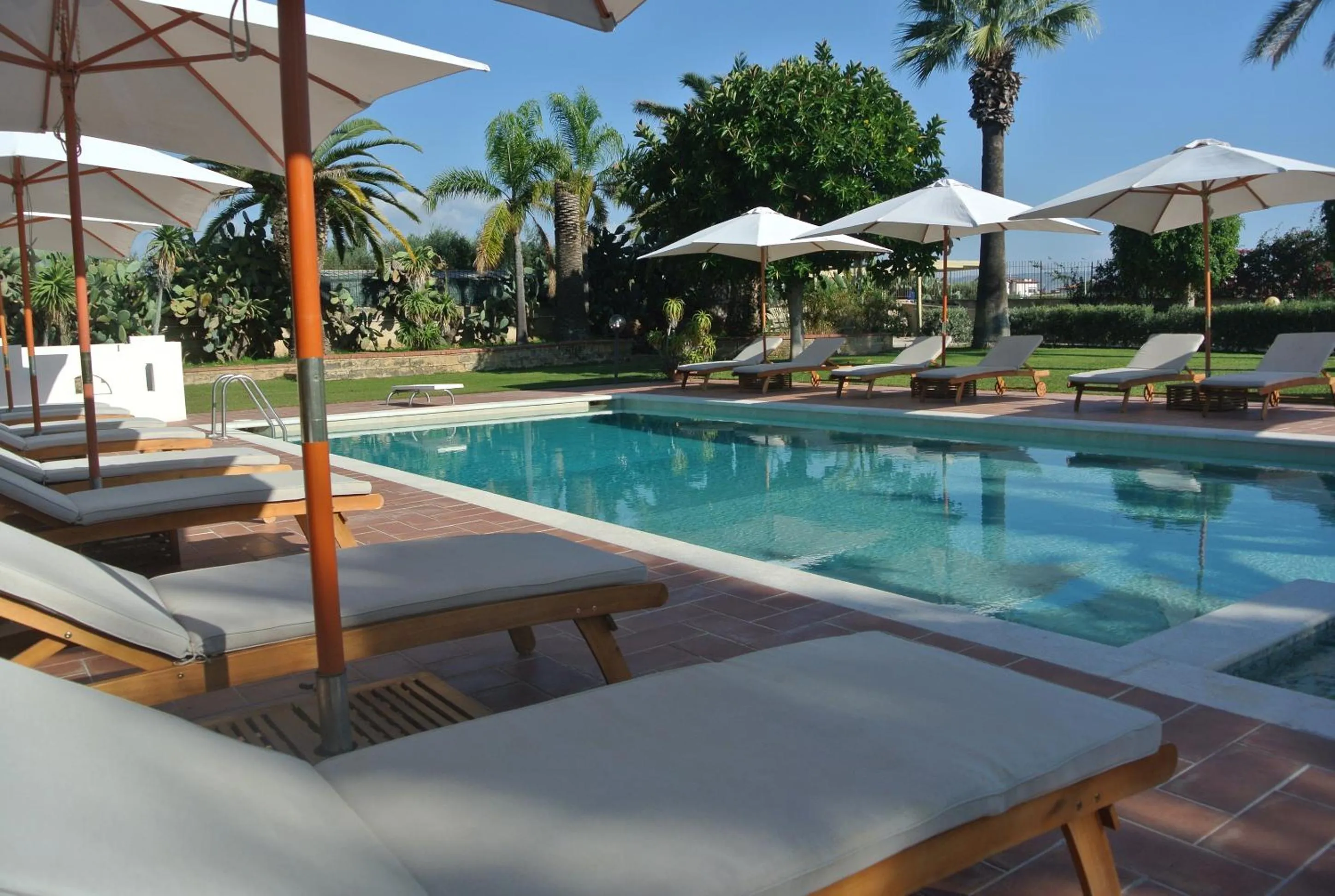 Swimming pool in Villa Carlotta Resort