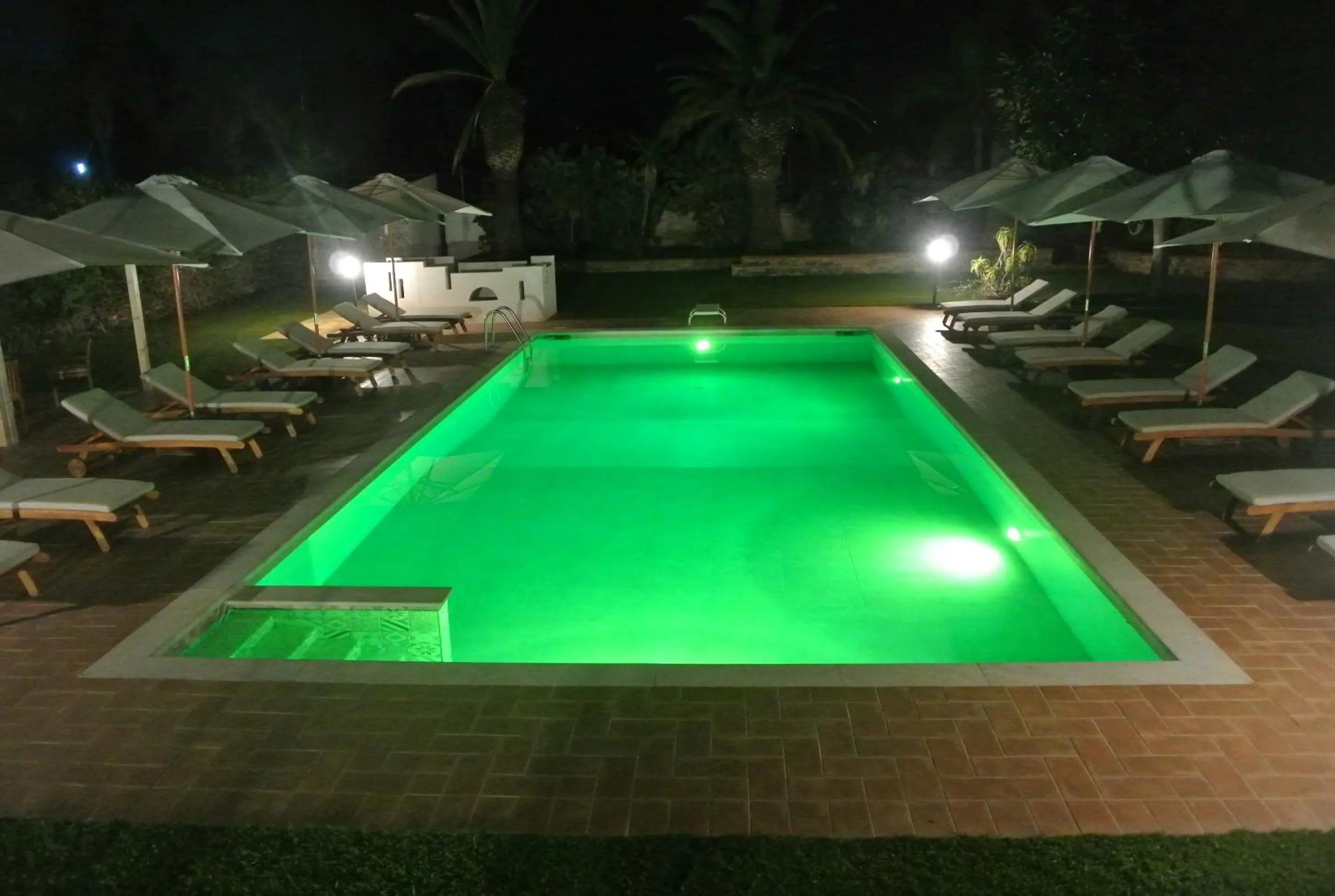Night in Villa Carlotta Resort
