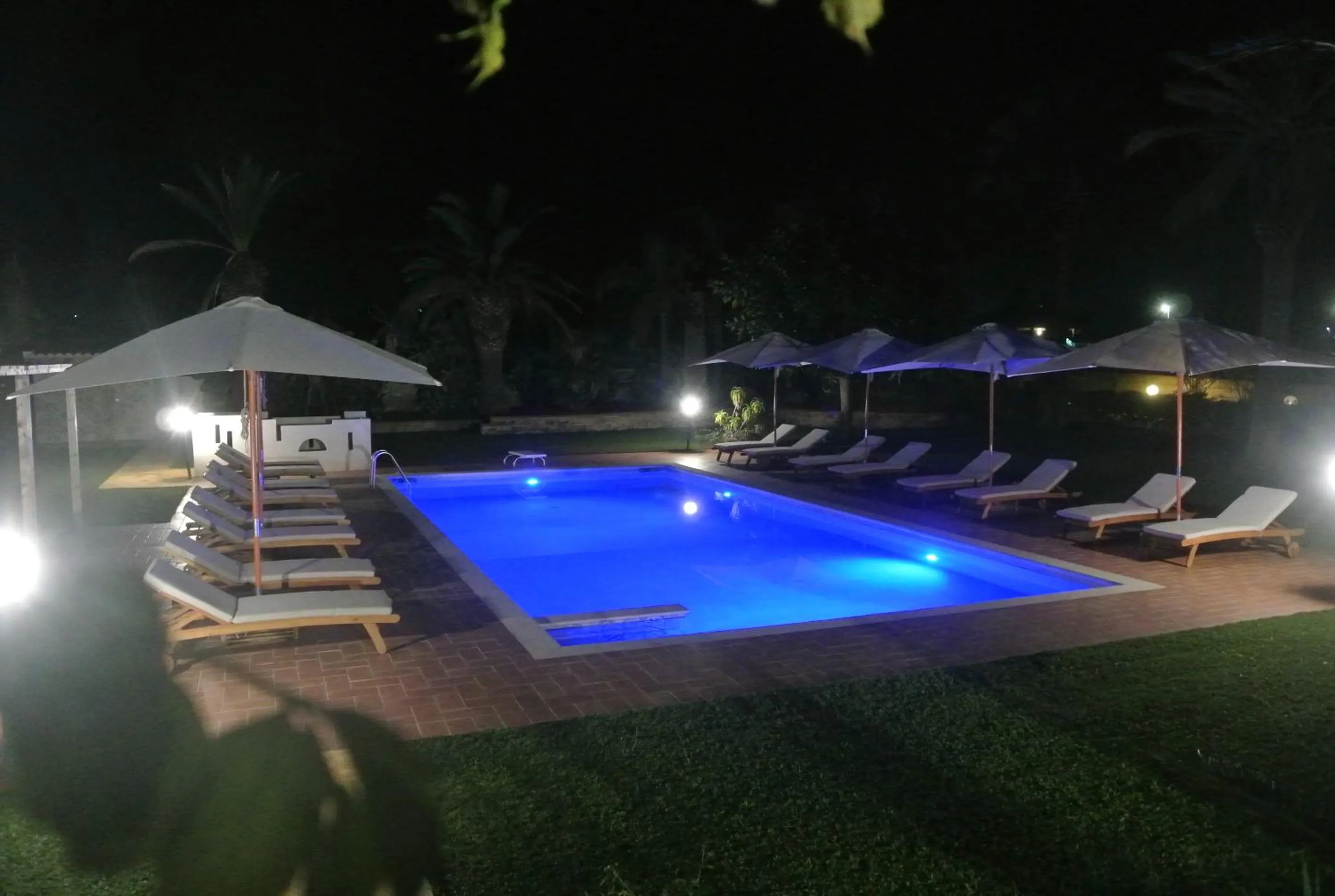 Night in Villa Carlotta Resort