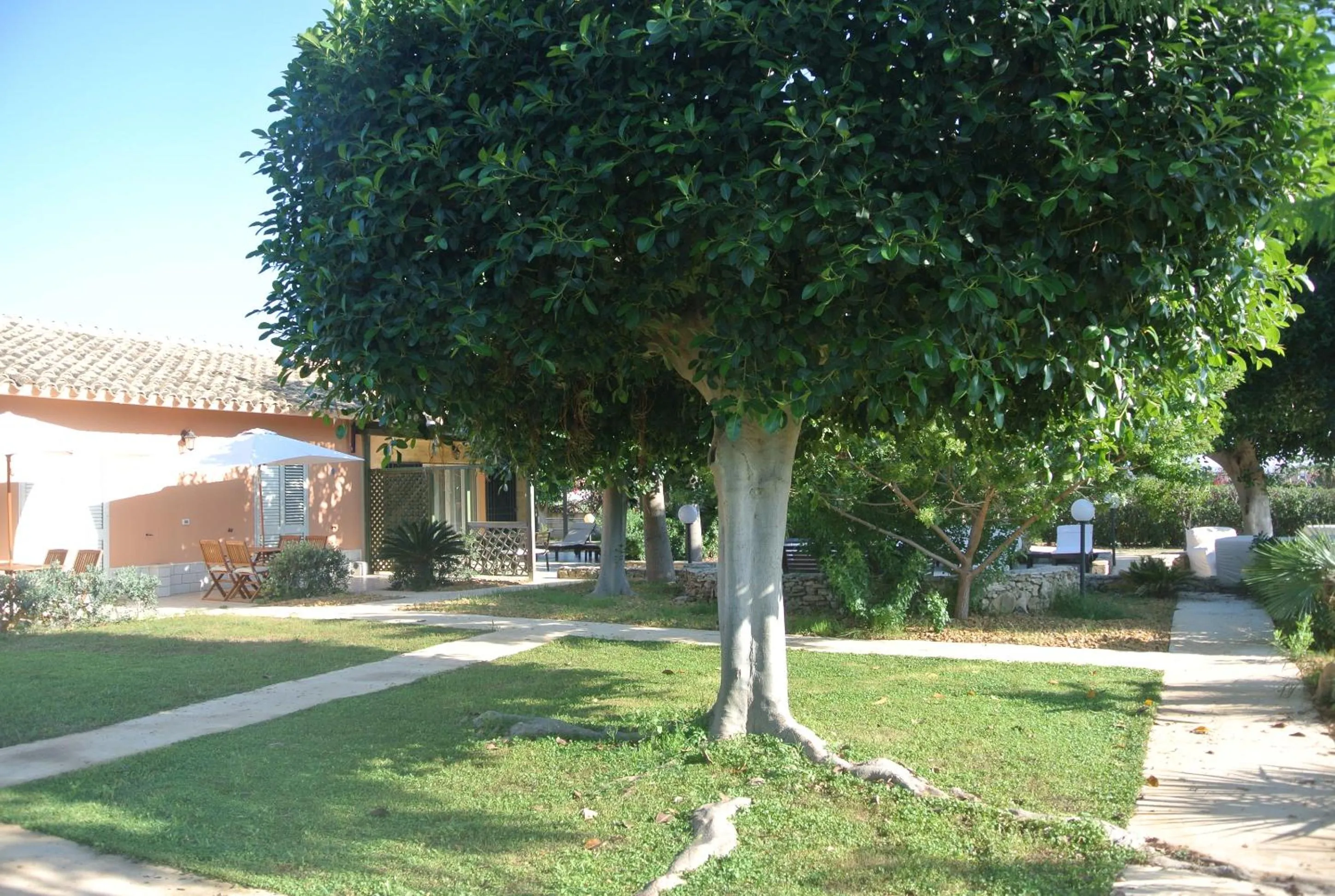 Garden view in Villa Carlotta Resort