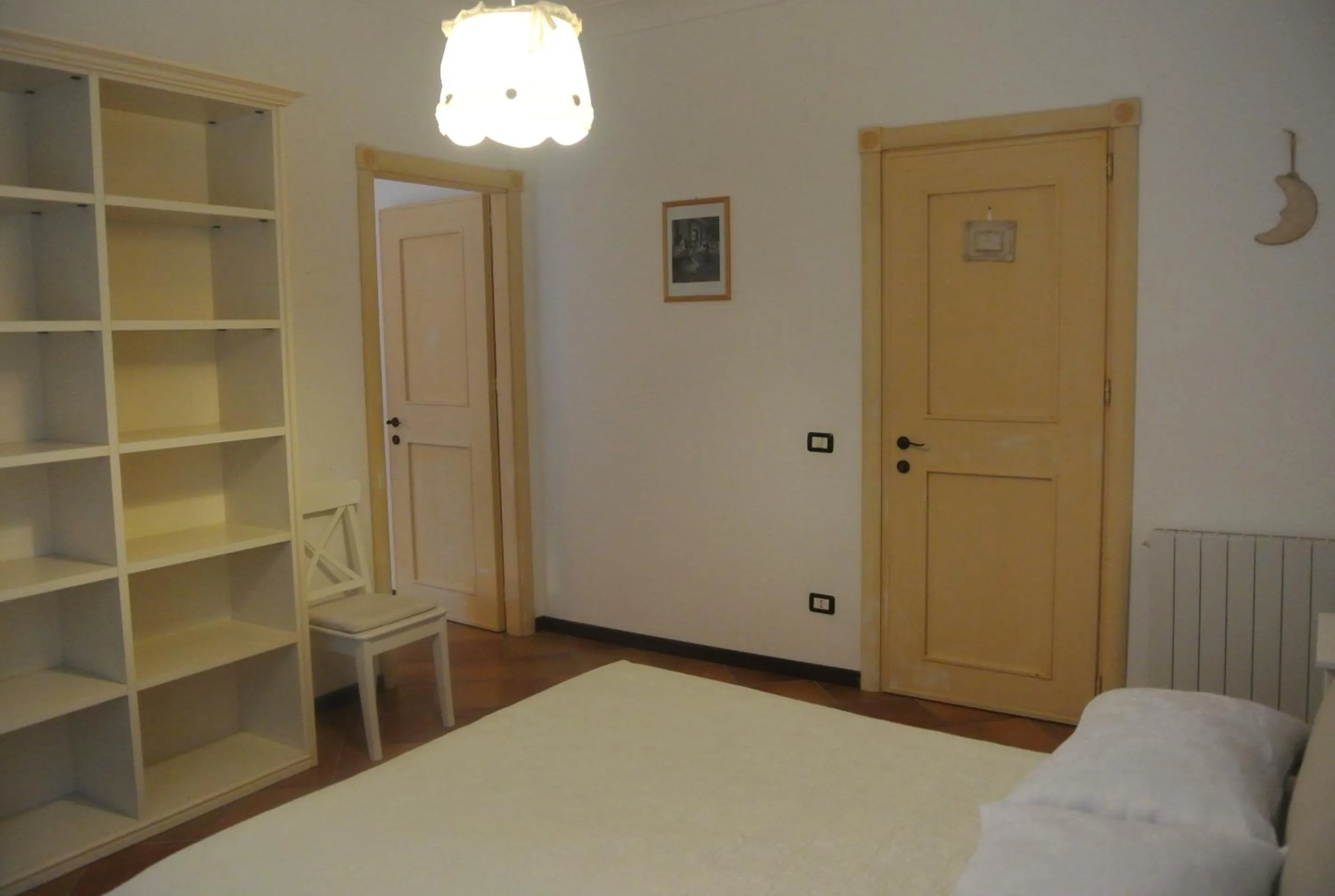 Bedroom, Bed in Villa Carlotta Resort