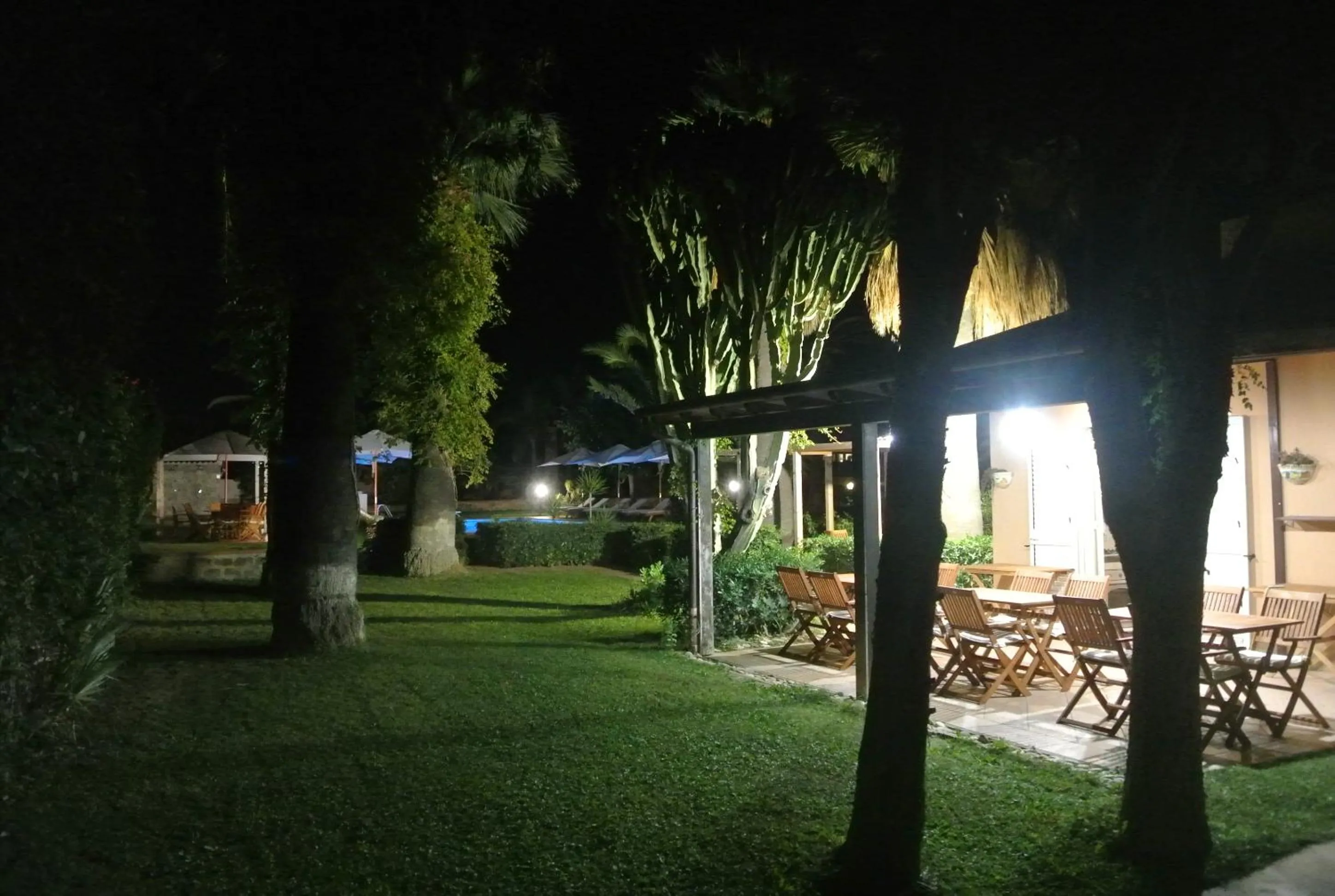 Night in Villa Carlotta Resort