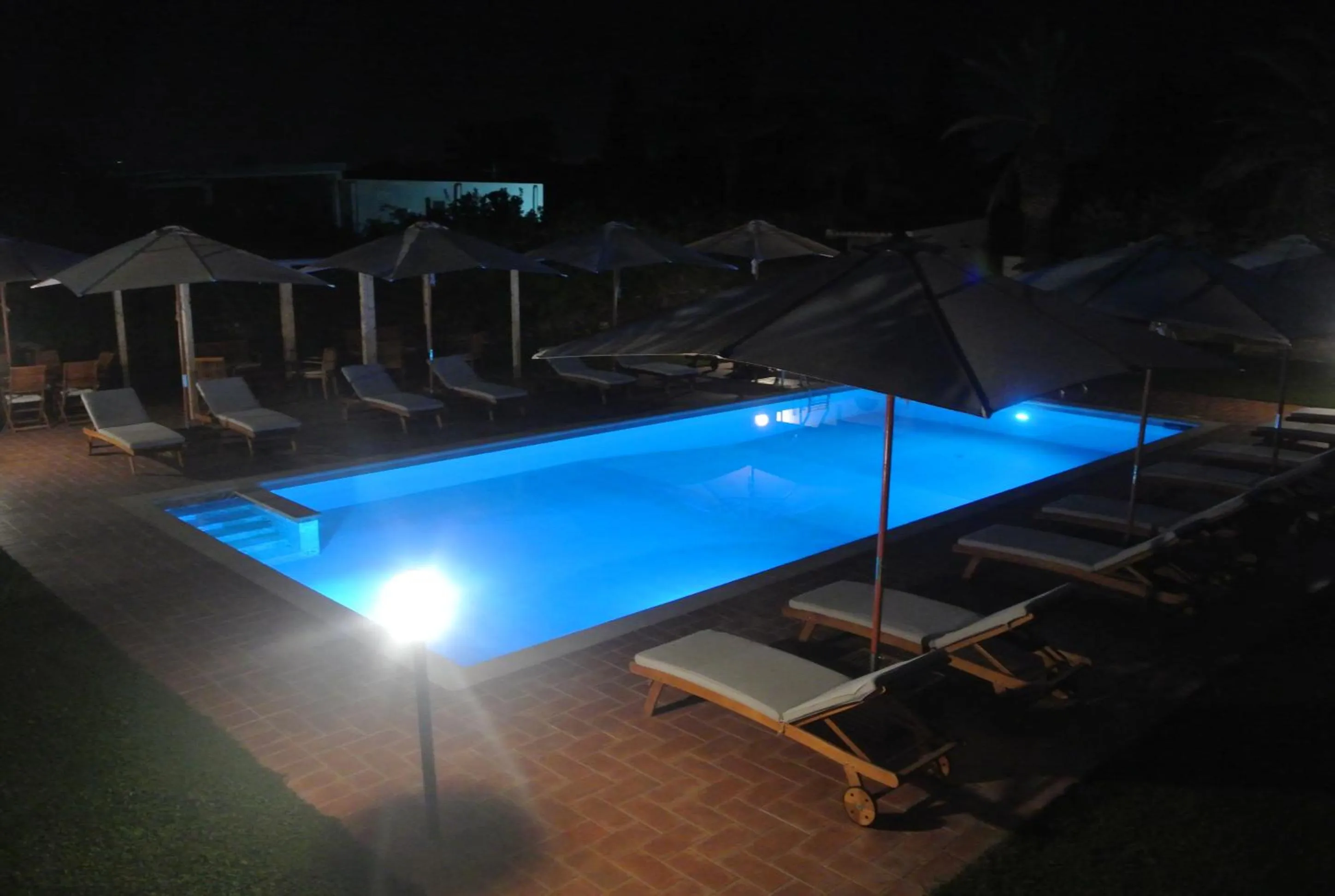 Night in Villa Carlotta Resort
