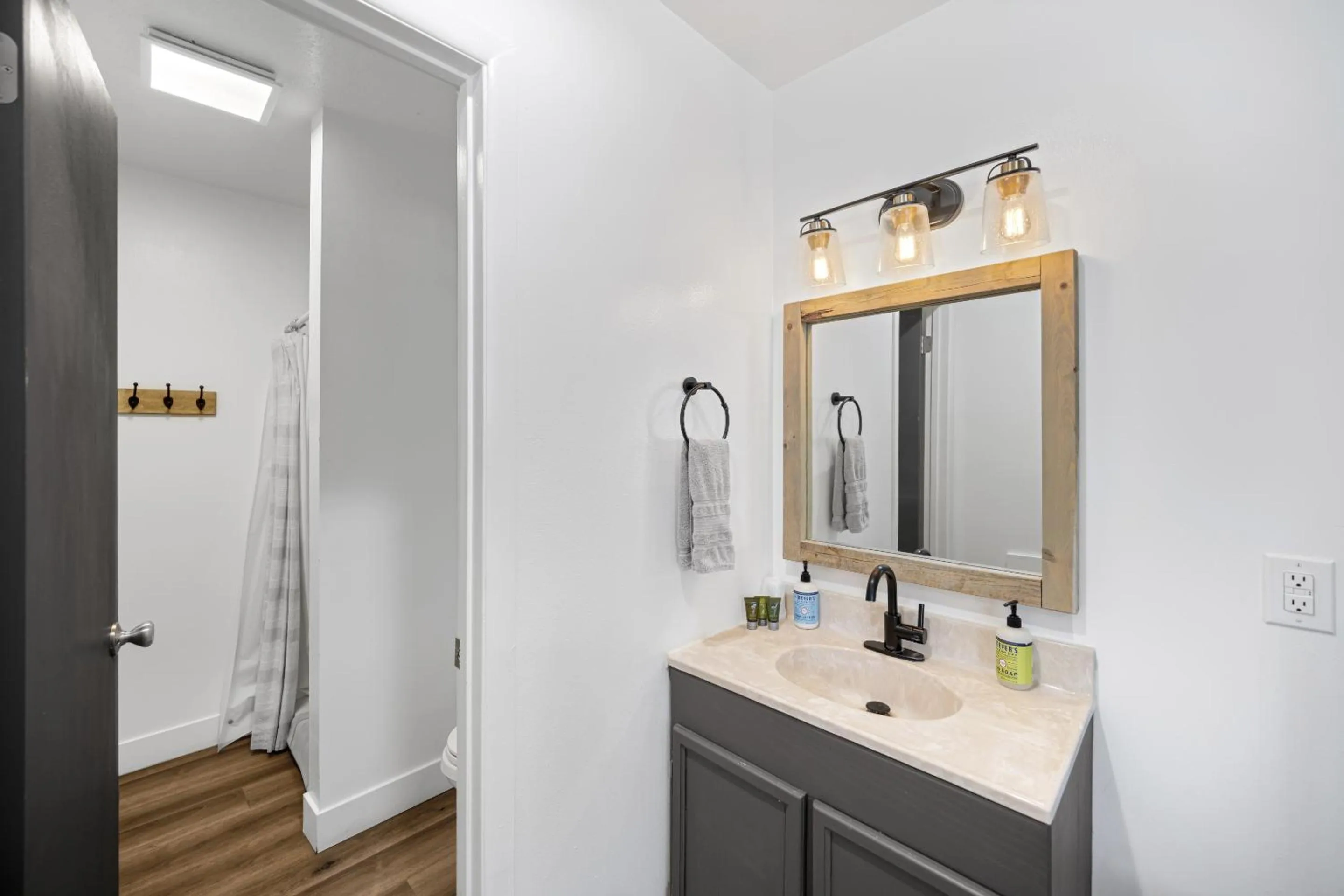 Bathroom in Happy Trails Bed and Breakfast