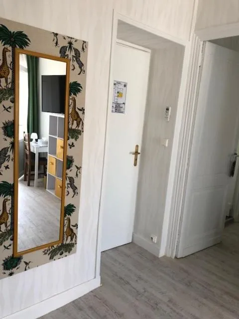 Decorative detail in Le Crist'Al, hôtel climatisé, front de mer, proche du centre ville, et solution de restauration