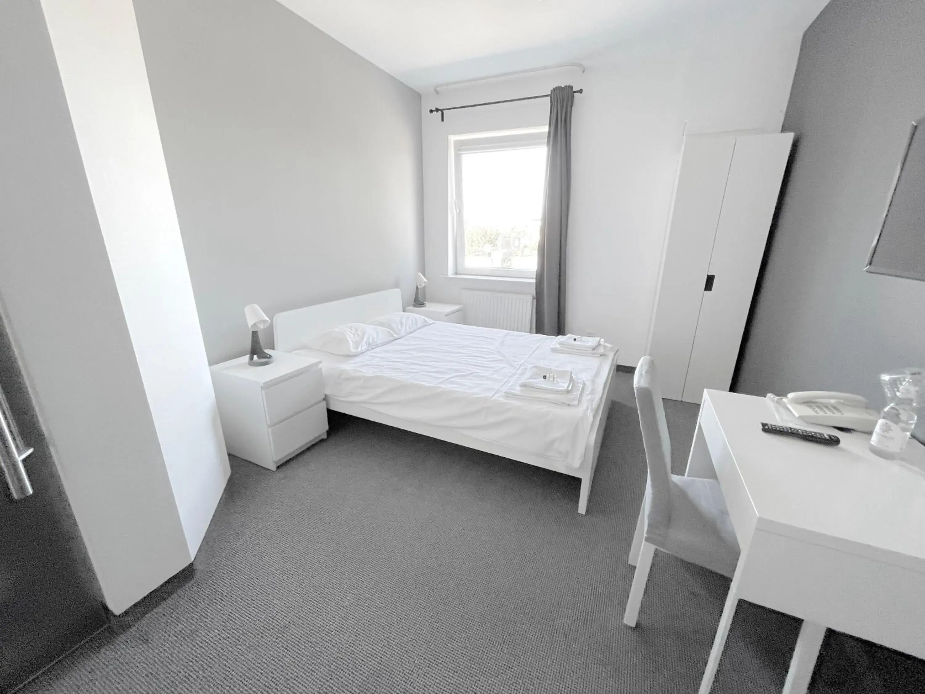 Double Room in Bell's Hotel Double Room in Bell's Hotel