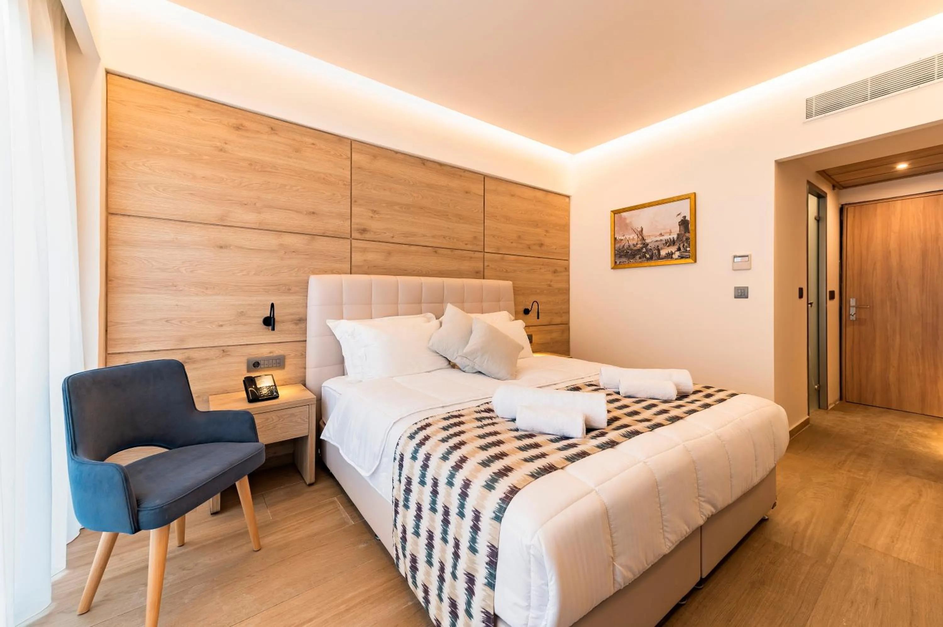 Photo of the whole room, Bed in Acandia Hotel