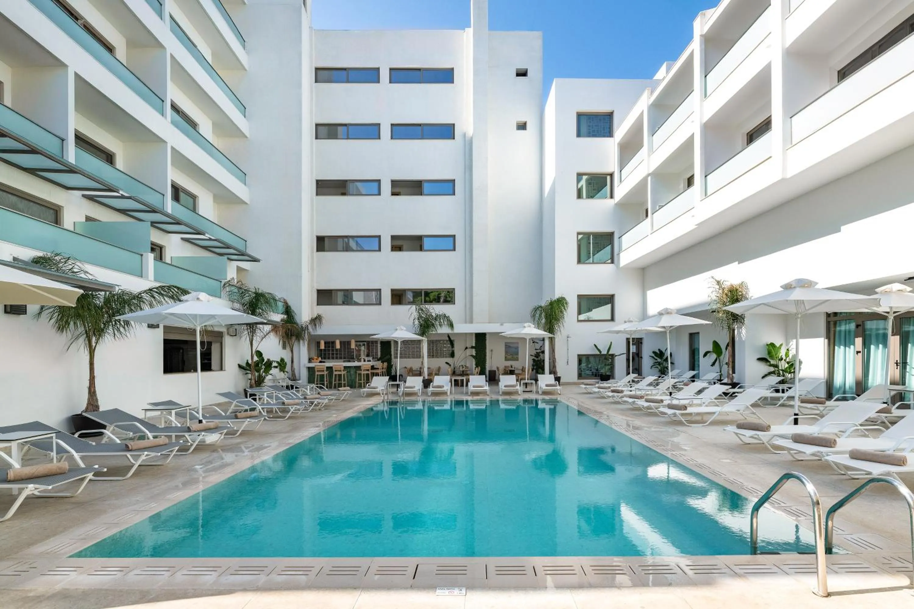 Swimming pool in Acandia Hotel