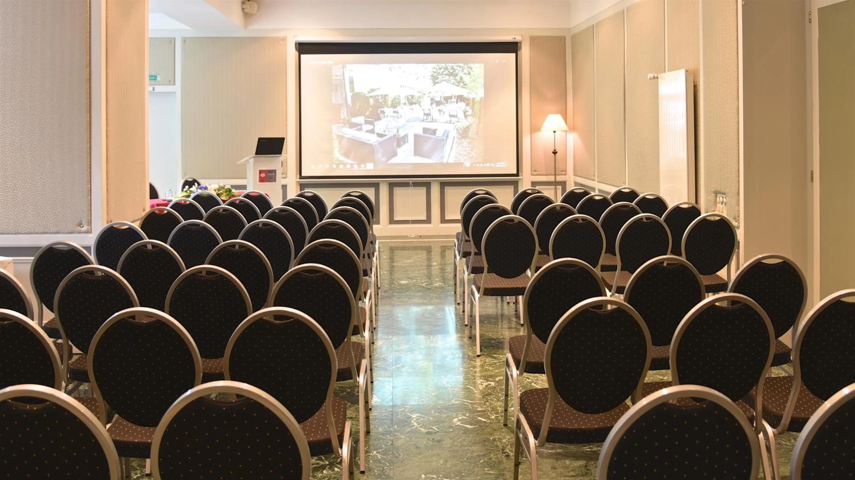 Meeting/conference room in Carlton Lausanne Boutique Hôtel