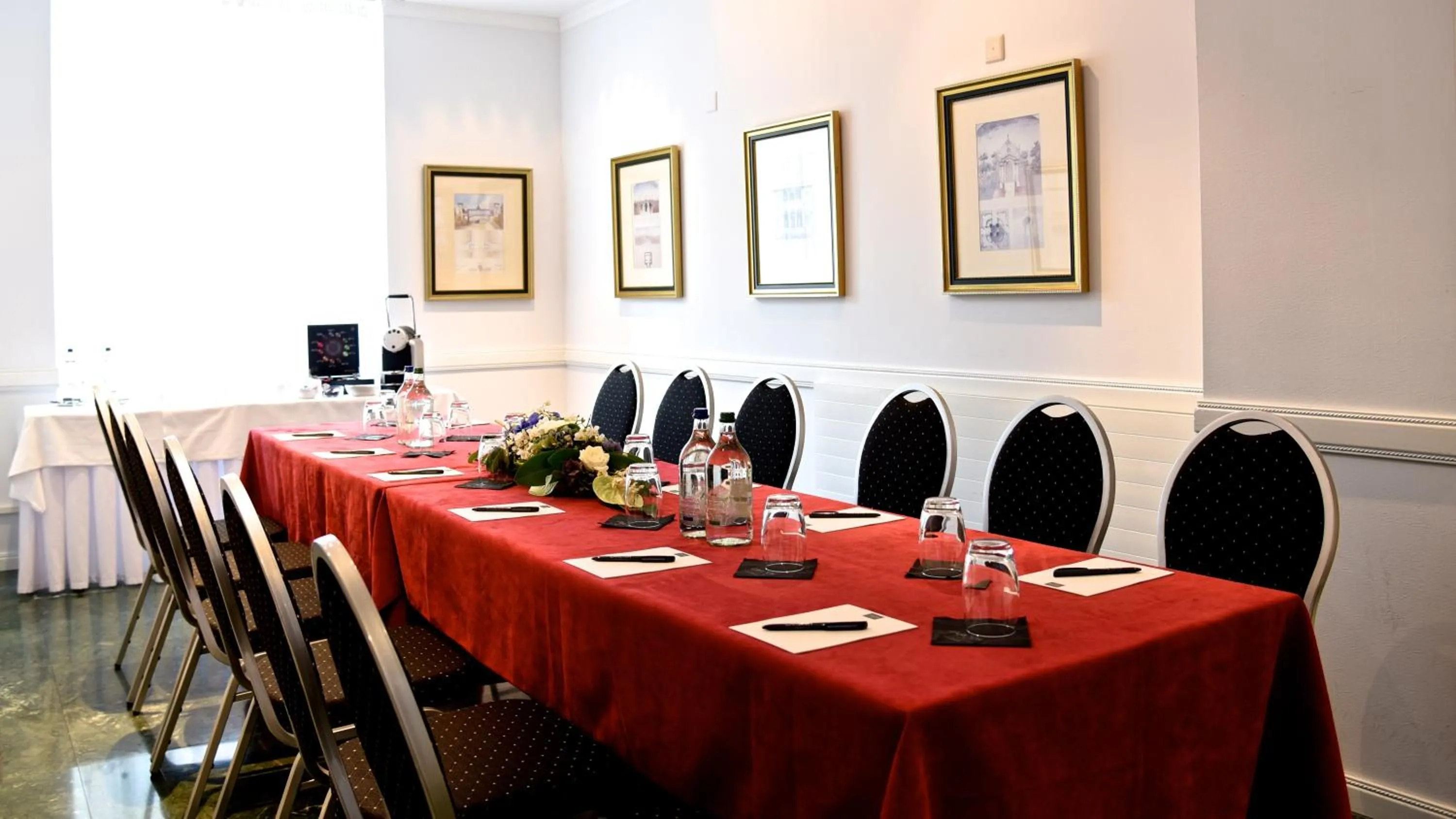 Meeting/conference room in Carlton Lausanne Boutique Hôtel