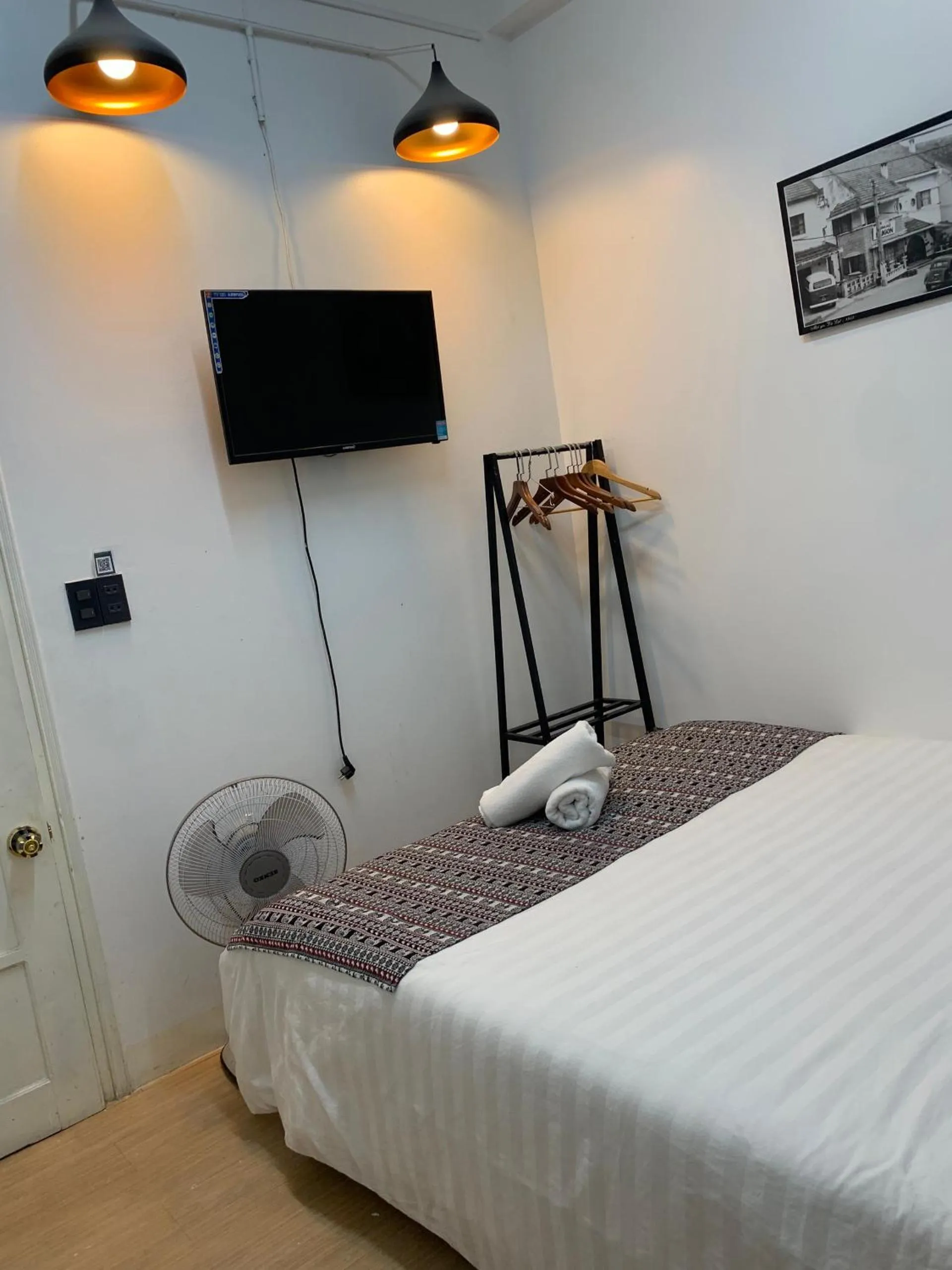 Photo of the whole room, Bed in Chau Giang Hotel