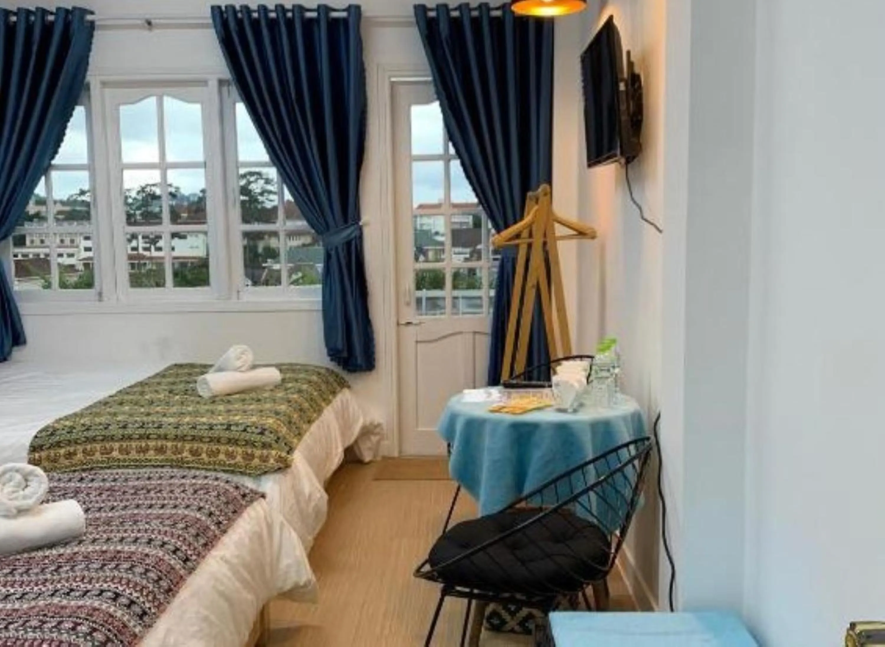 Bedroom, Bed in Chau Giang Hotel