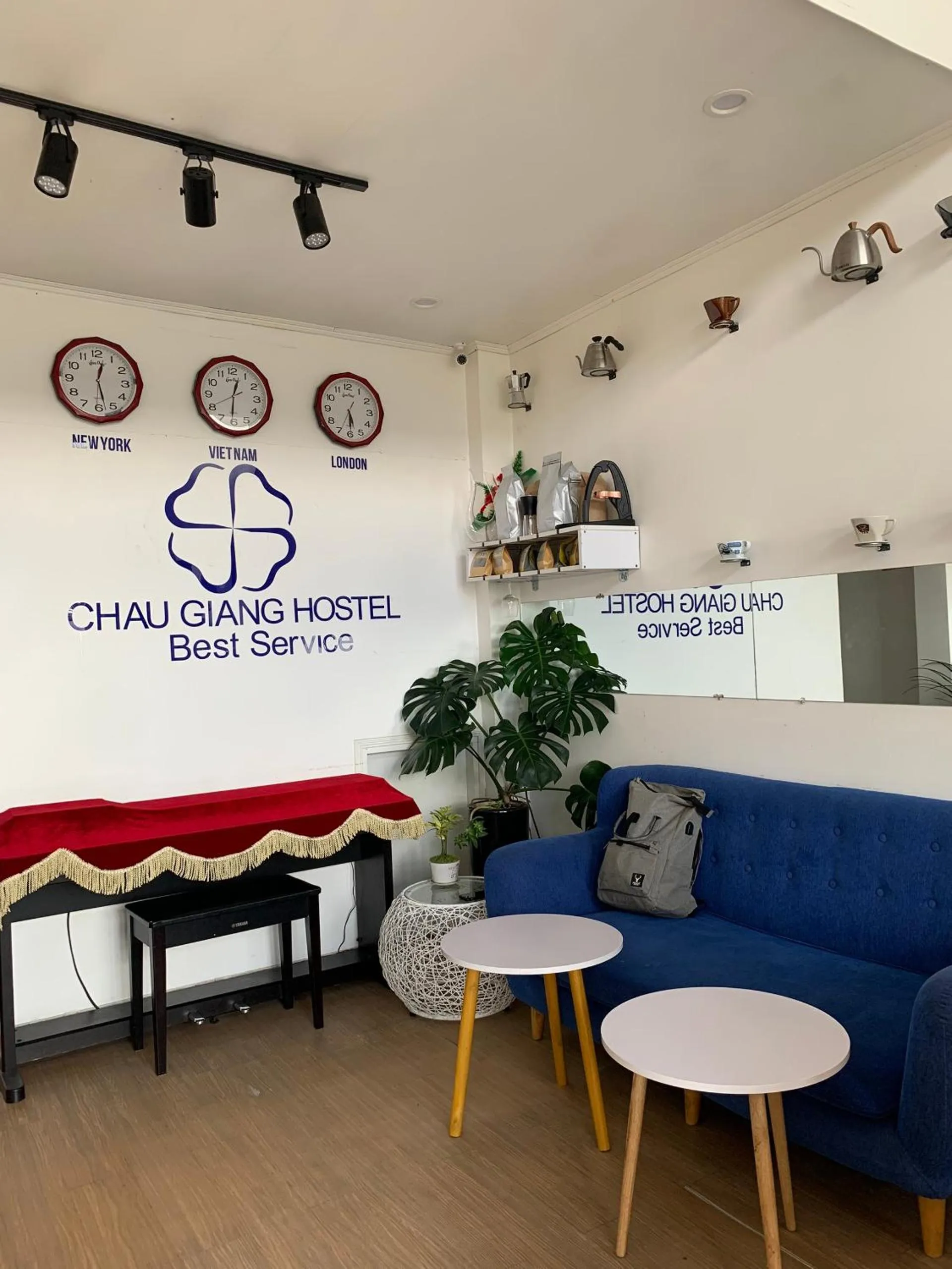 Living room in Chau Giang Hotel