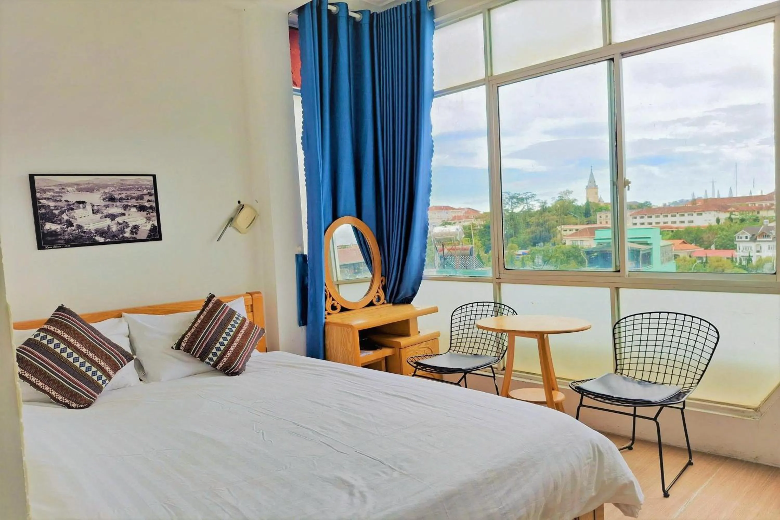 Bed in Chau Giang Hotel