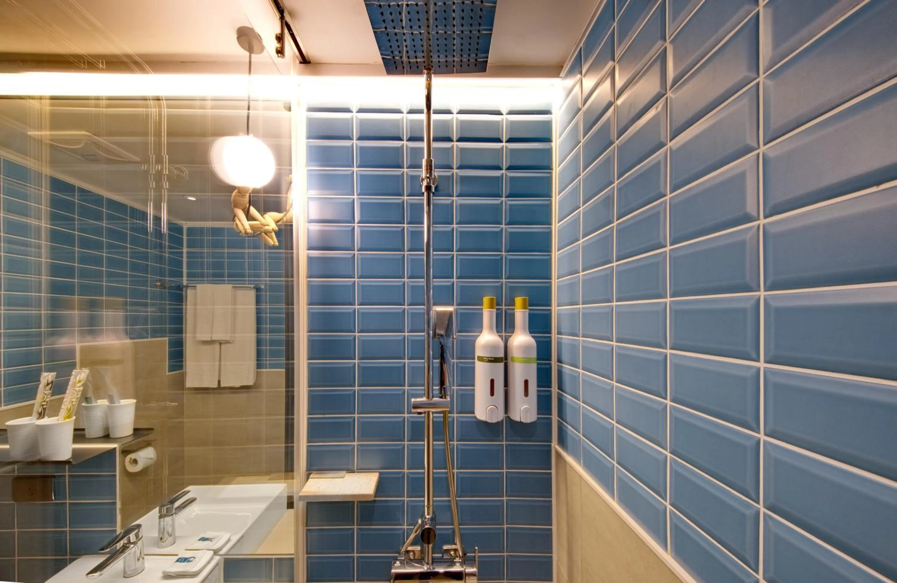 Bathroom in OLAH Poshtel - Hualien Zhongfu