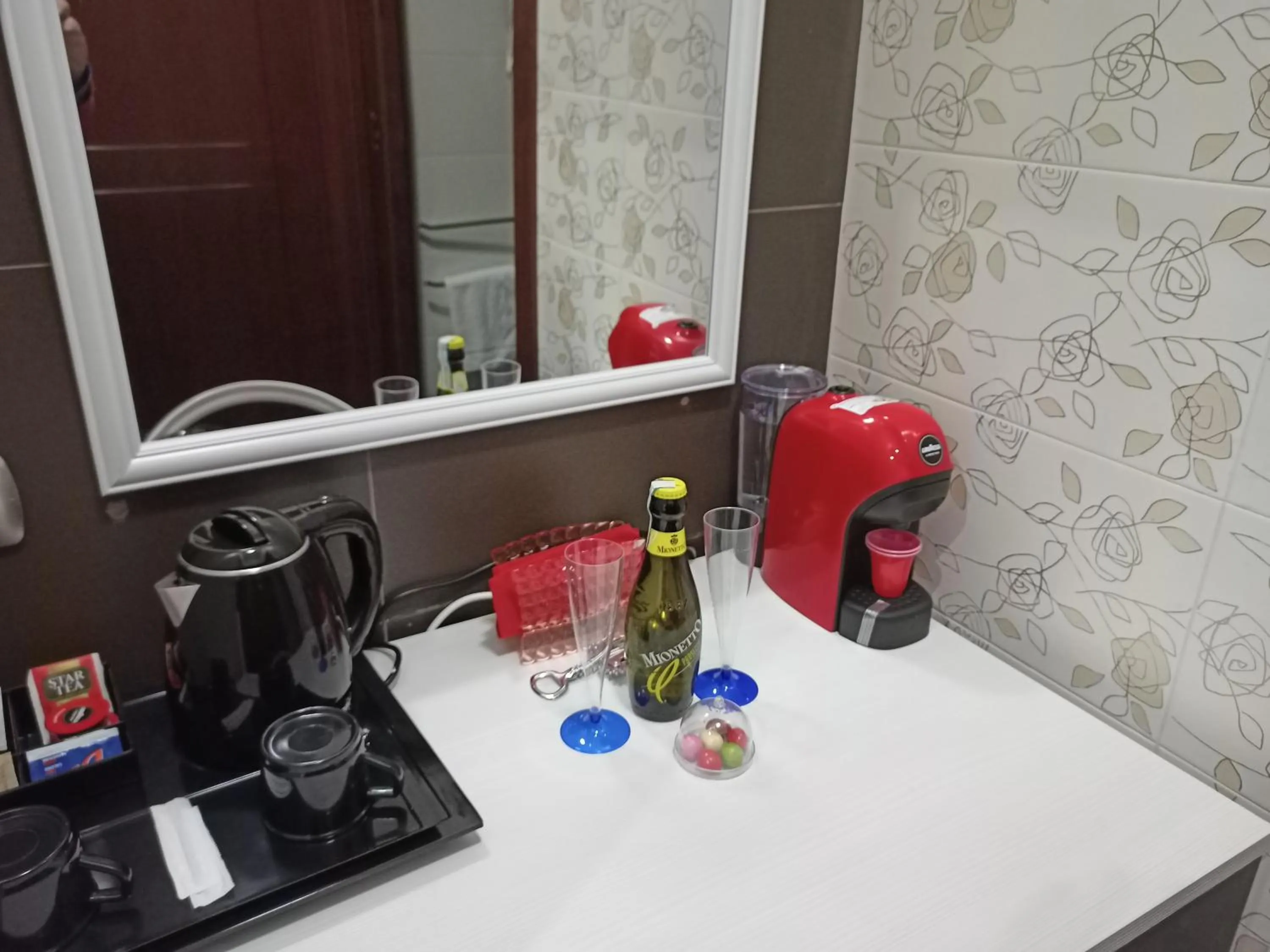 Coffee/tea facilities in La Luna e il Sole