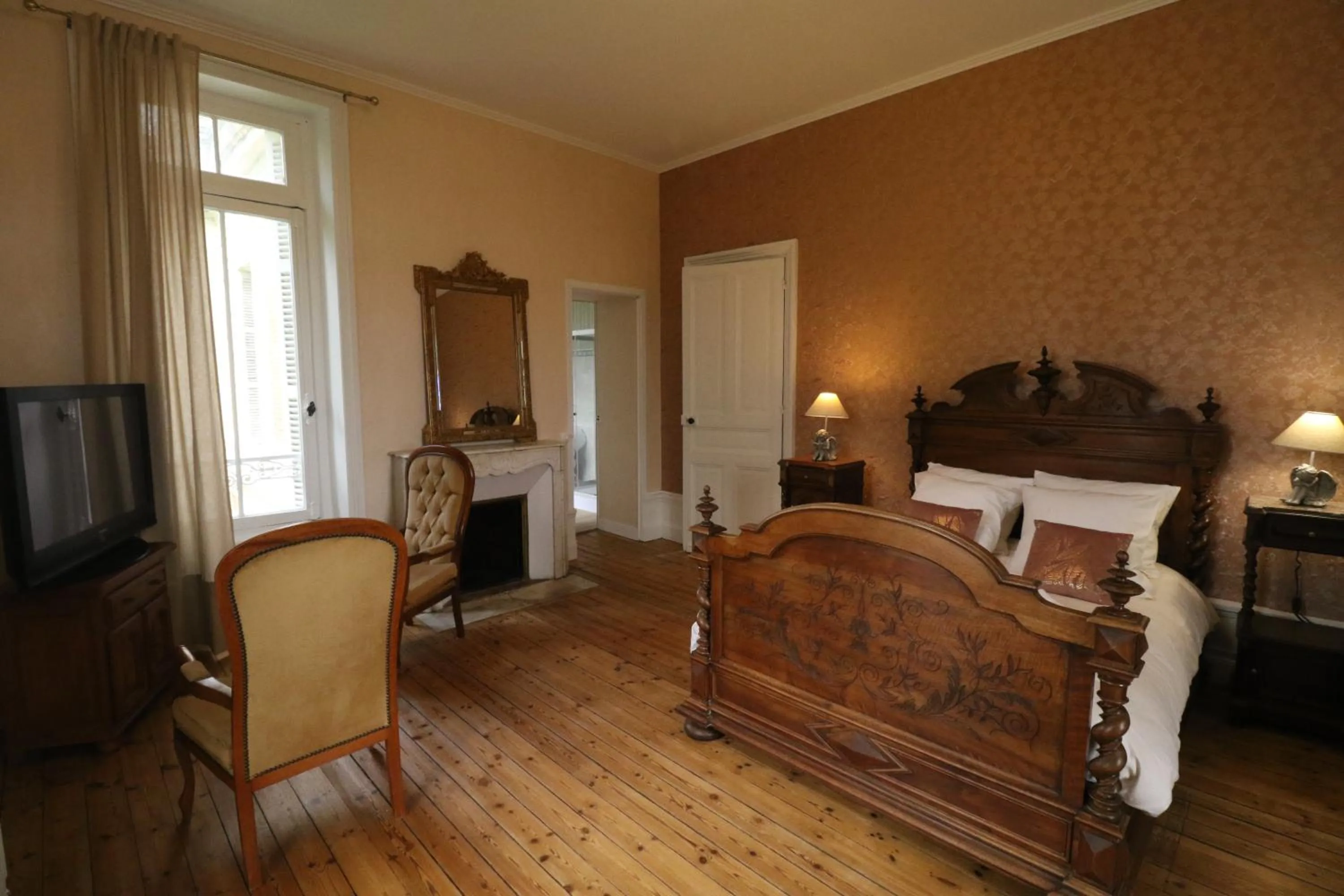 Bed in Domaine de Champ rose