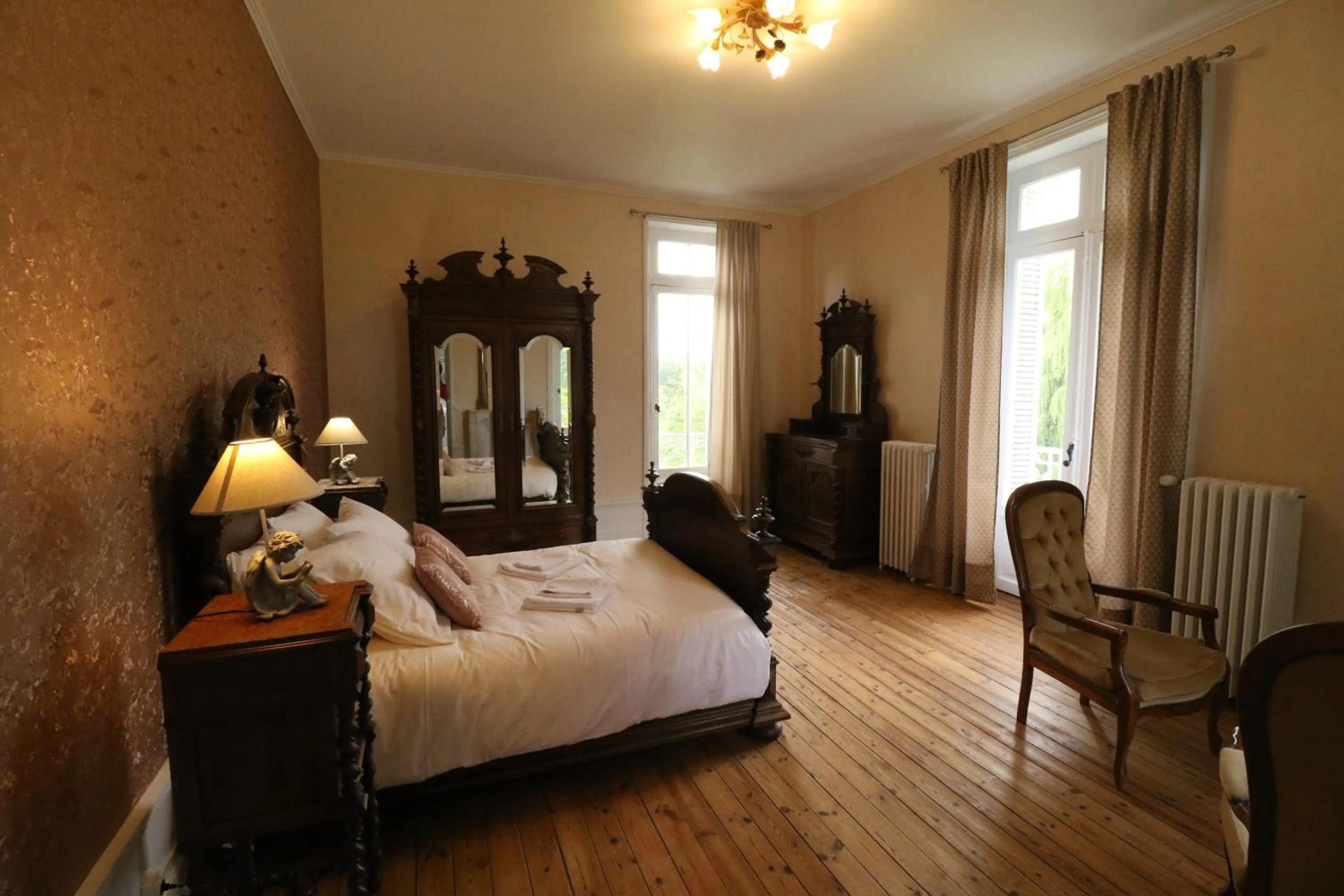 Bed in Domaine de Champ rose