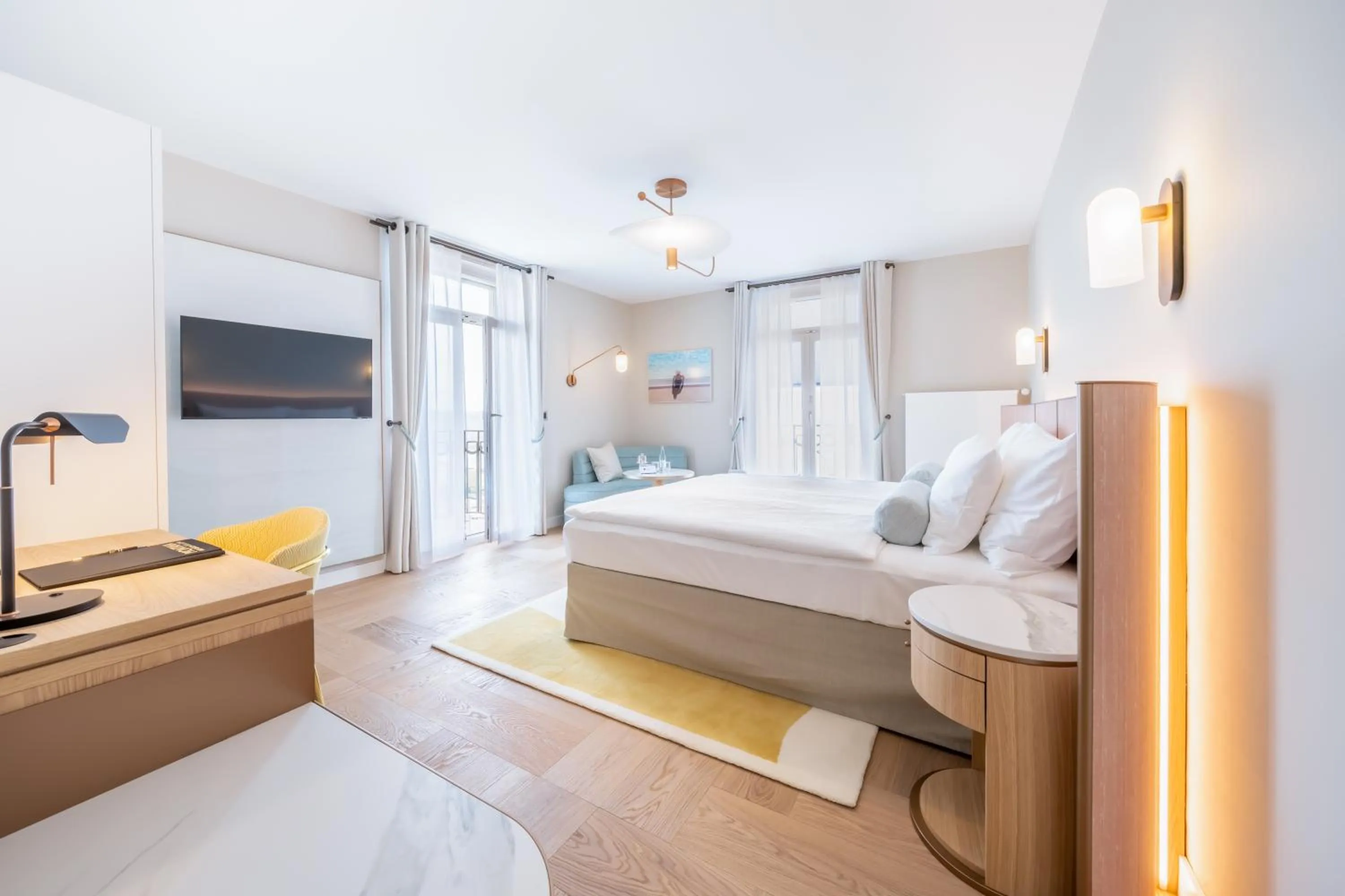 TV and multimedia, Bathroom in Art Deco Hotel Montana