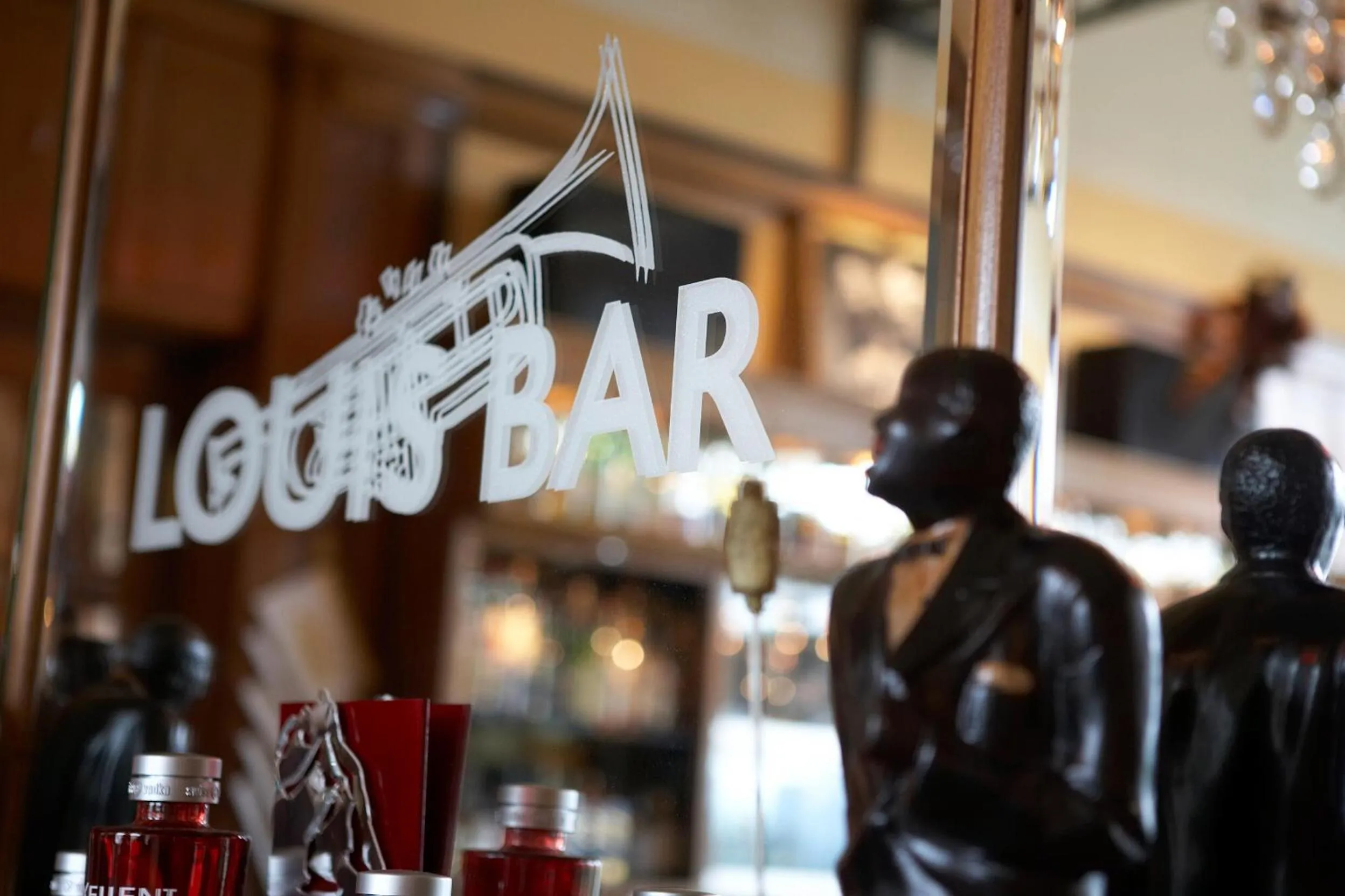 Lounge or bar in Art Deco Hotel Montana