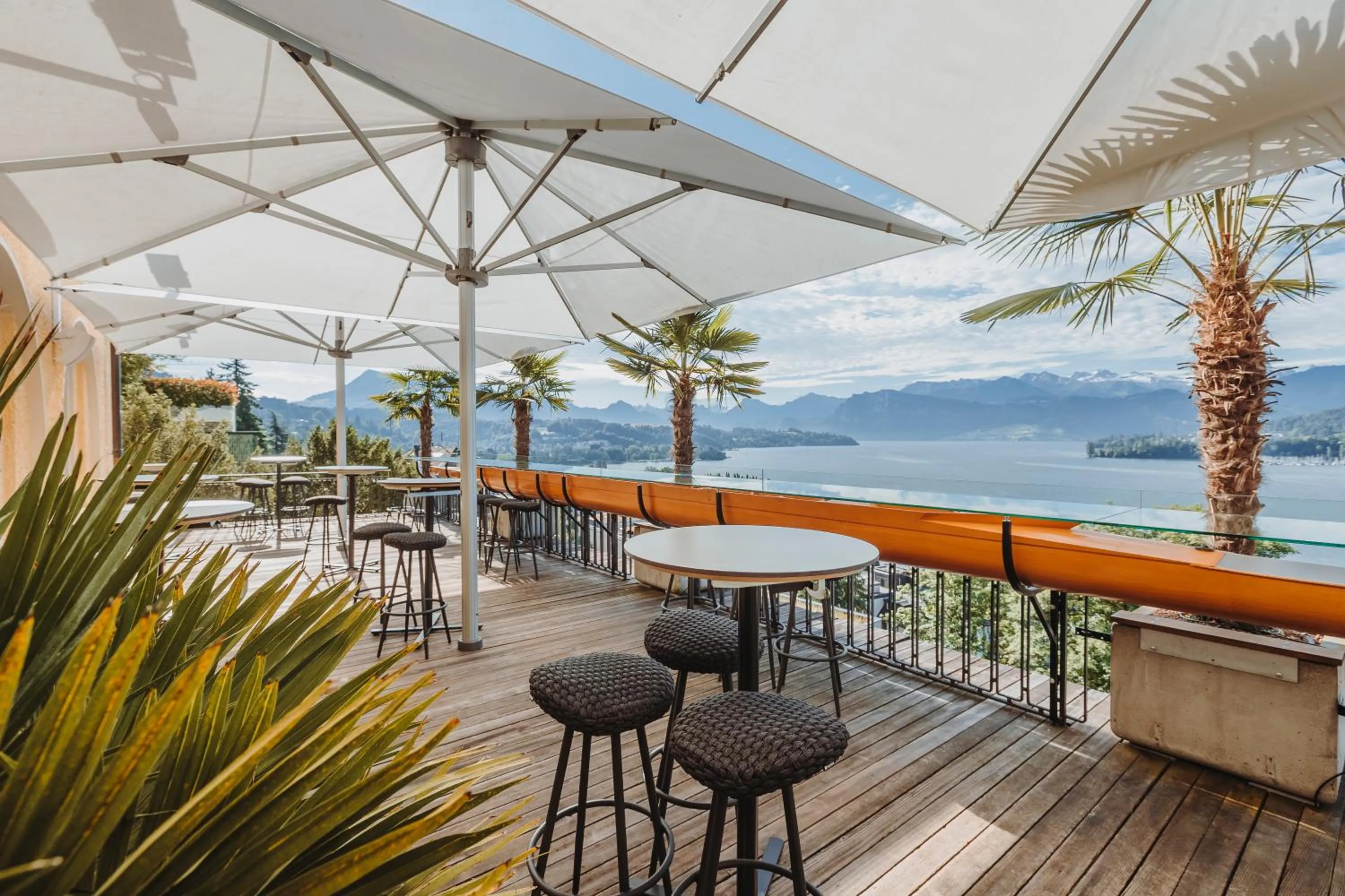 Lounge or bar, Balcony/Terrace in Art Deco Hotel Montana