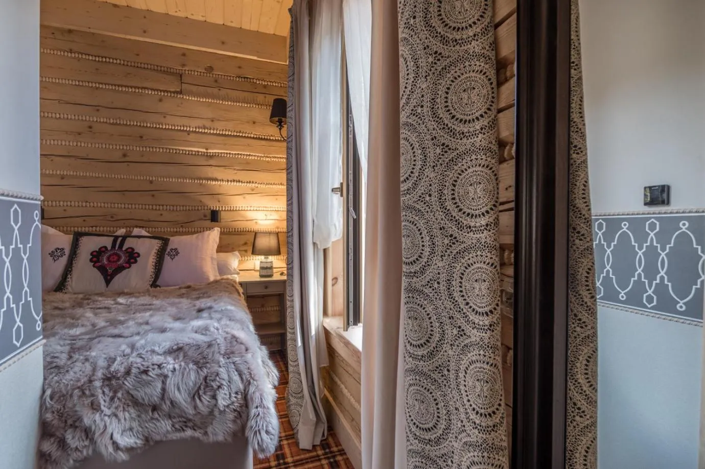 Bedroom, Bed in Stella doro