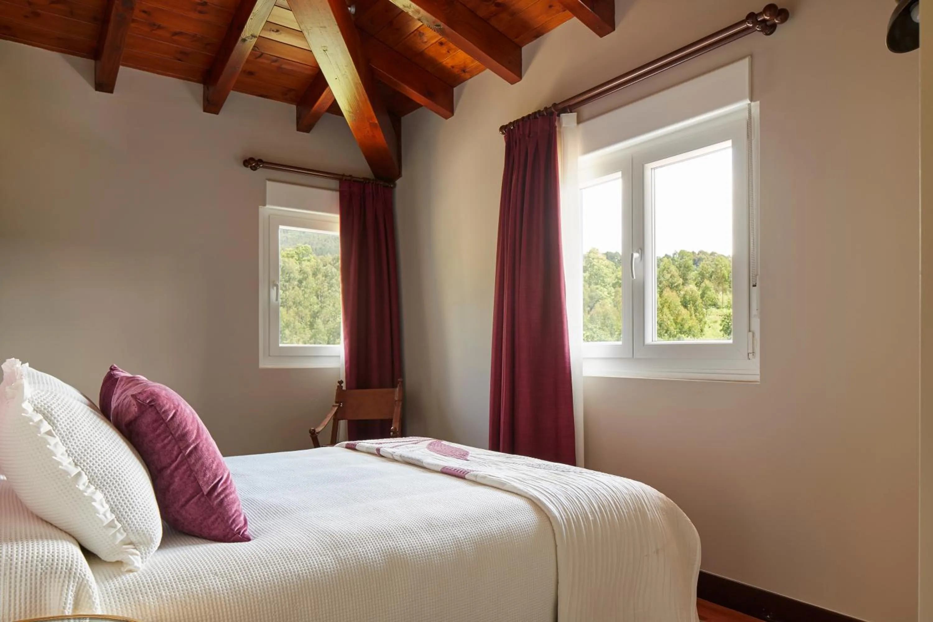 Bed in Hotel Txoriene - Arrieta - HBI01298