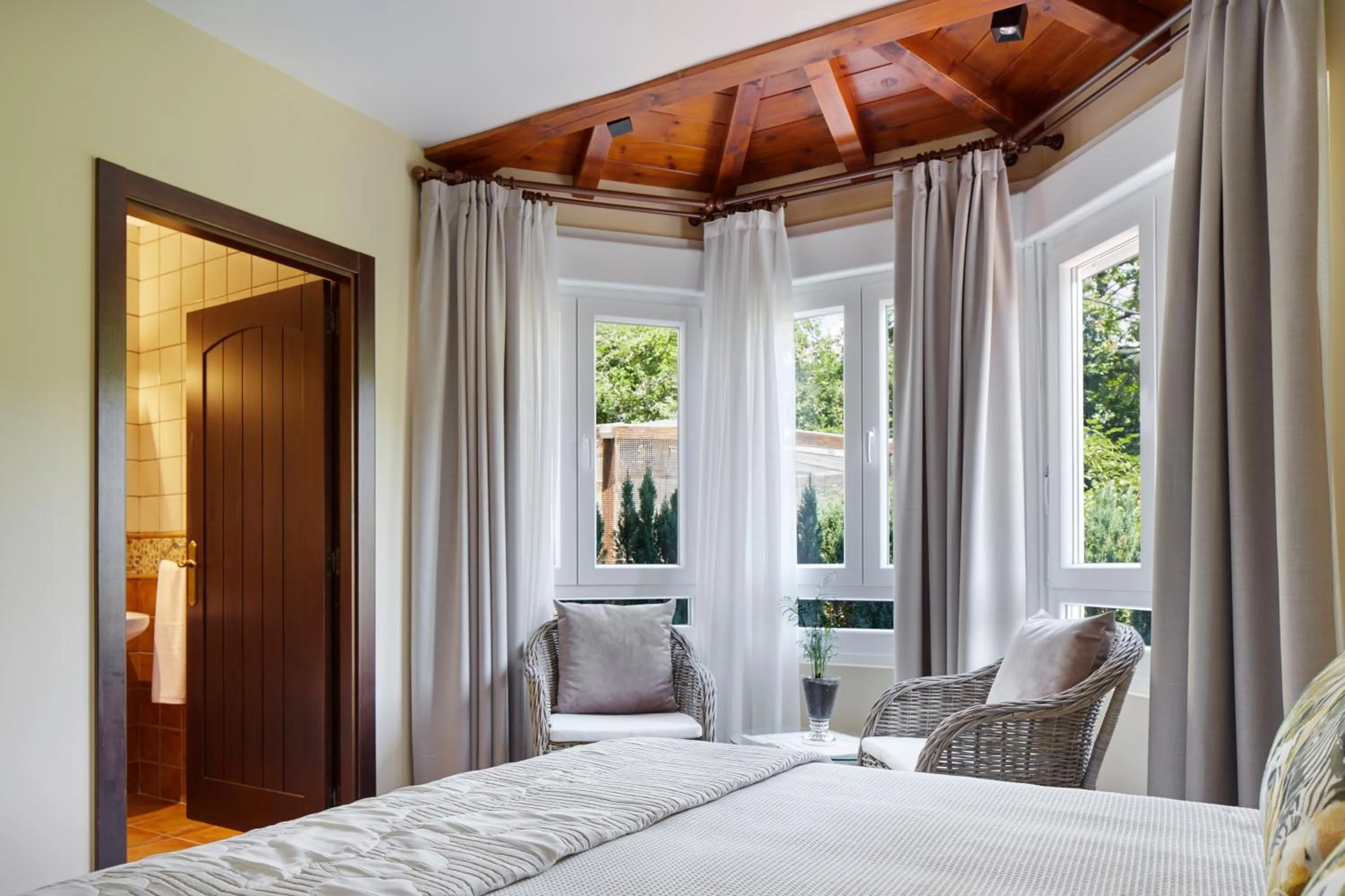 Bed in Hotel Txoriene - Arrieta - HBI01298