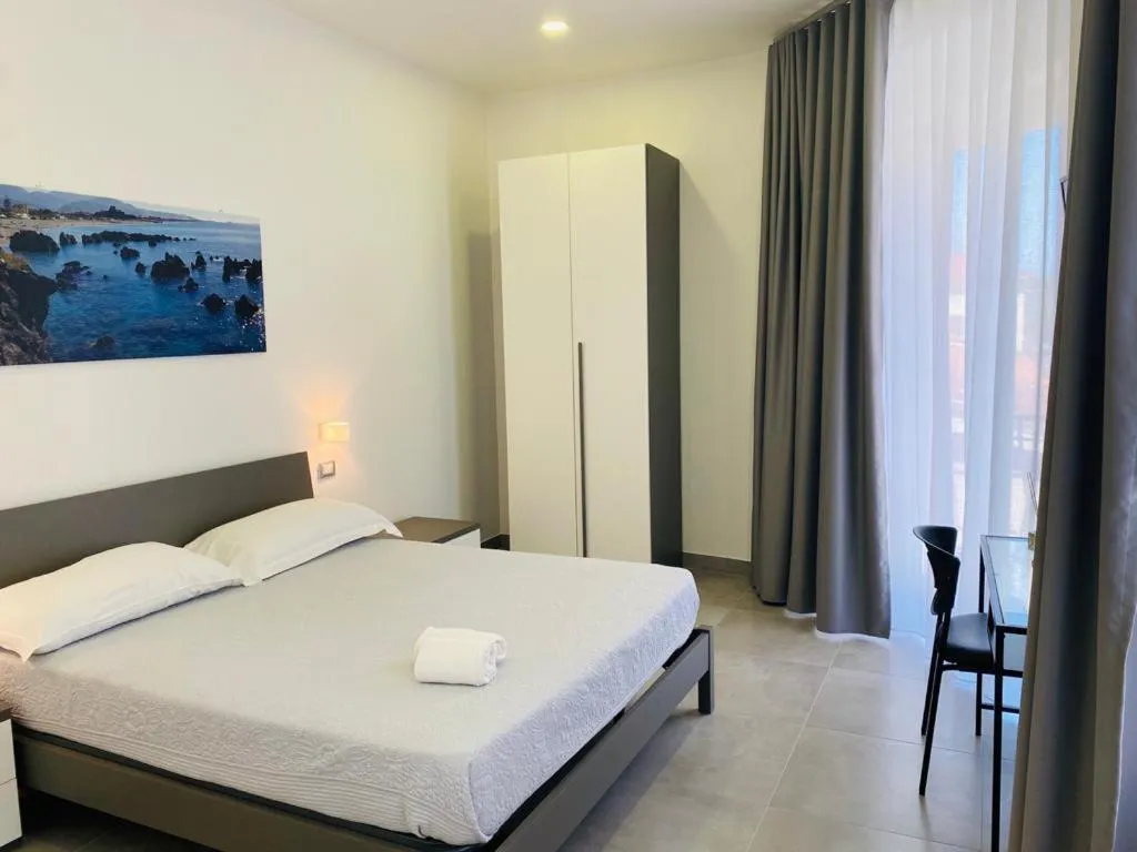 Bed in InCentroScalea B&B