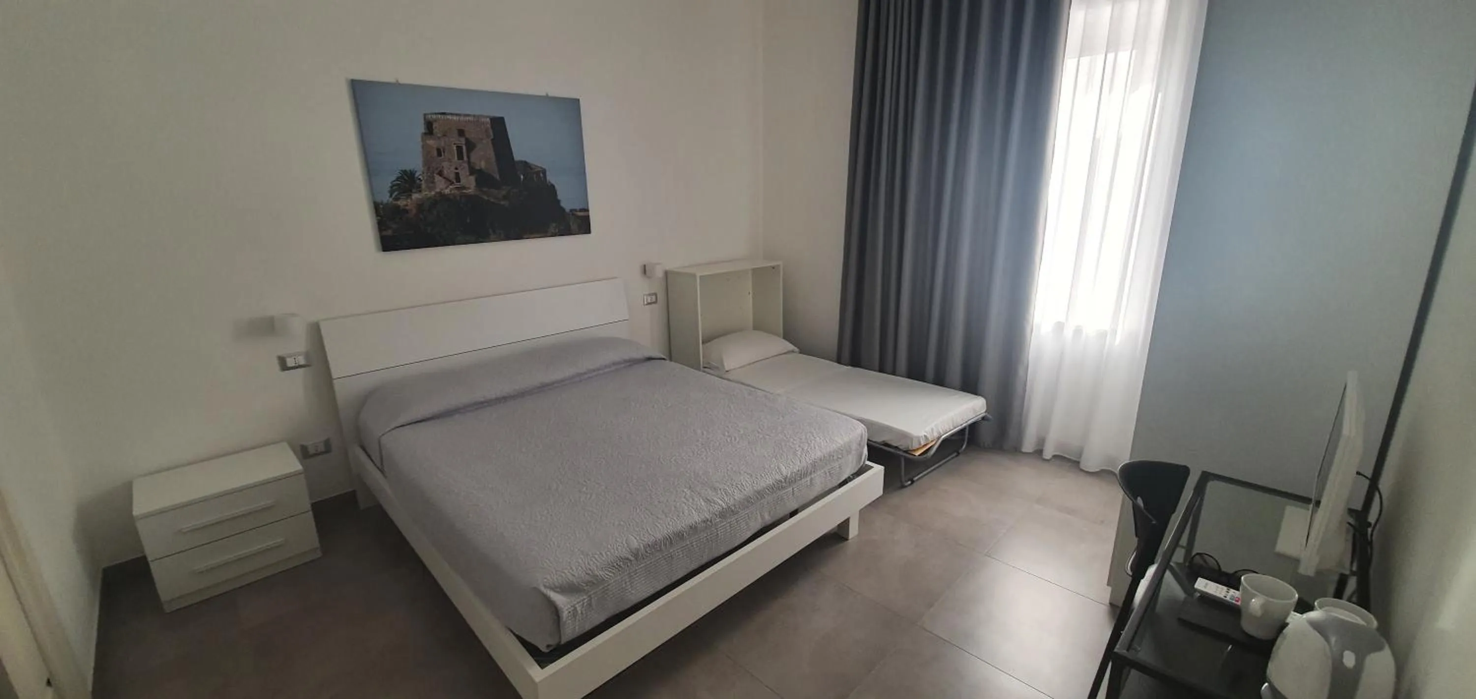 Bed in InCentroScalea B&B