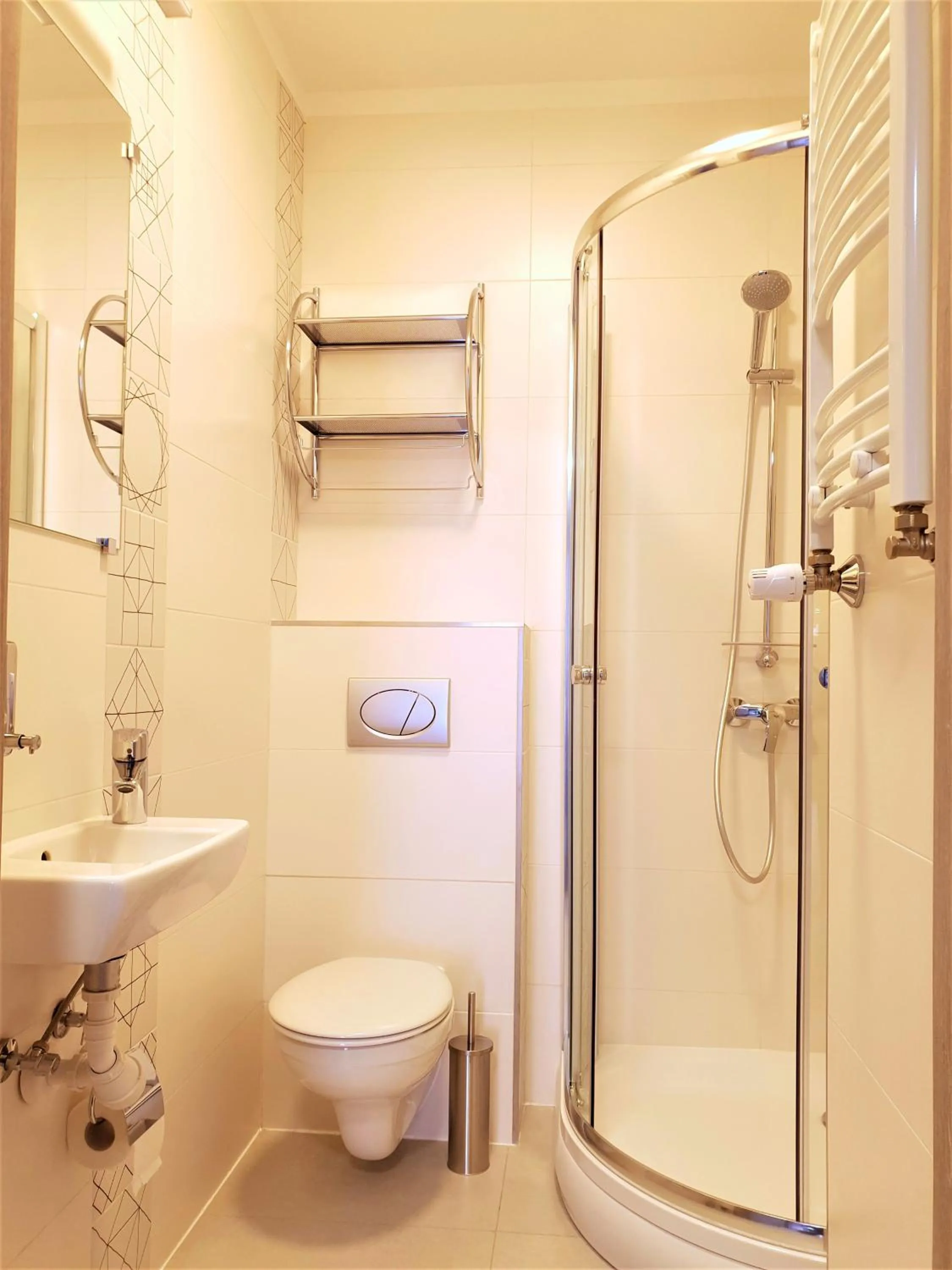 Shower in Hostel Annamarie