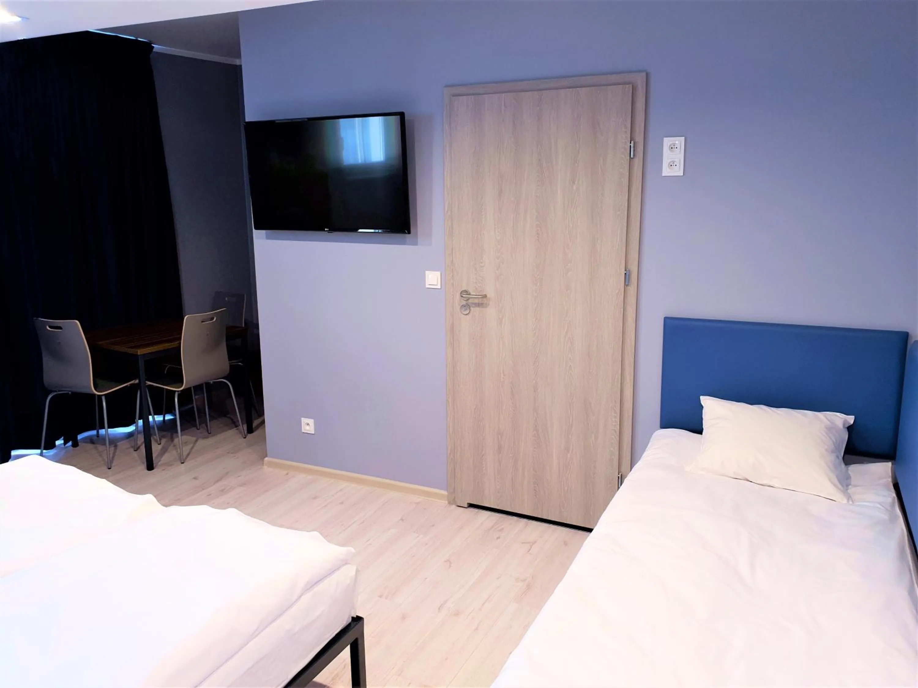 TV and multimedia, Bed in Hostel Annamarie