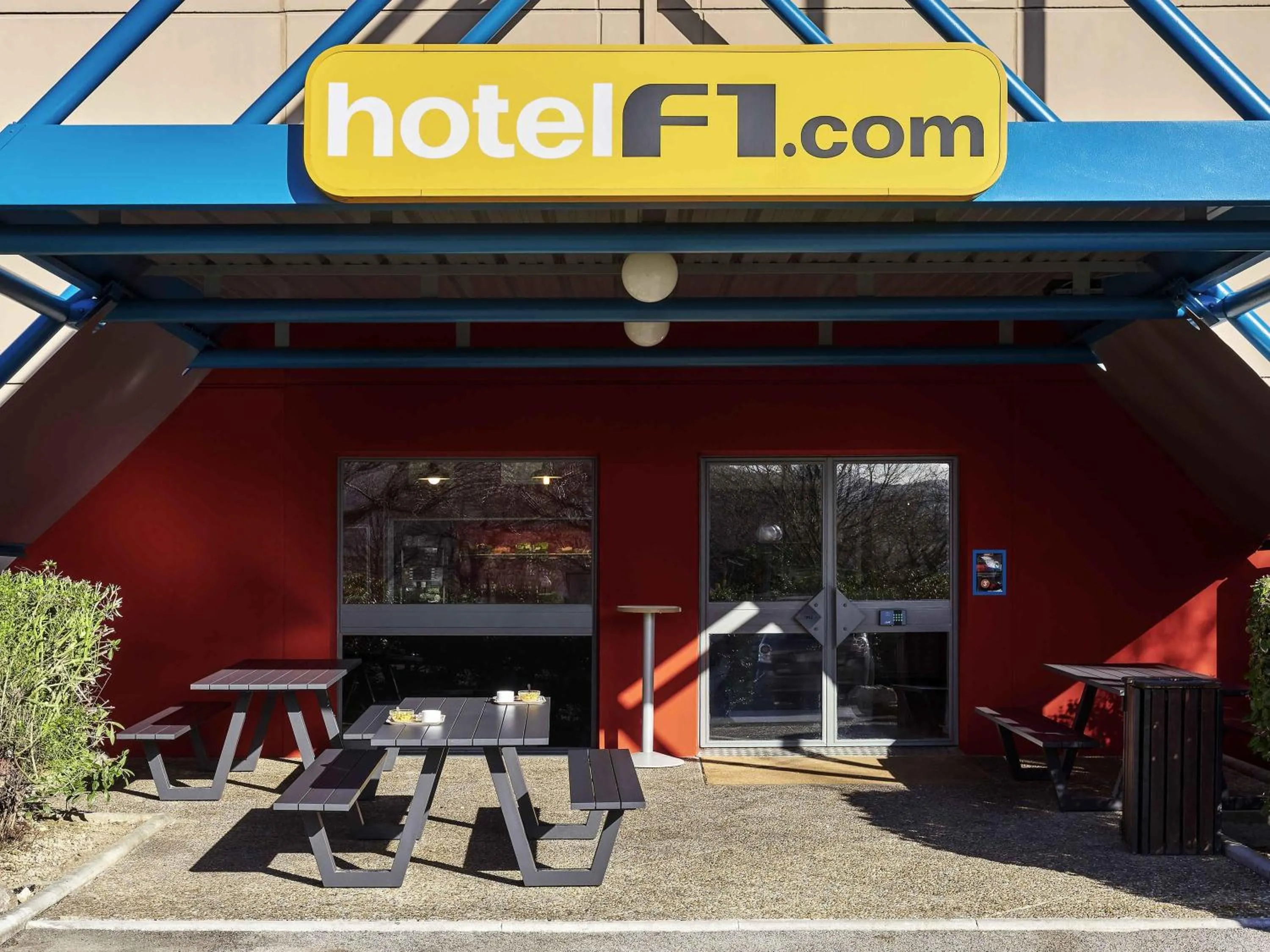 hotelF1 Plan de Campagne
