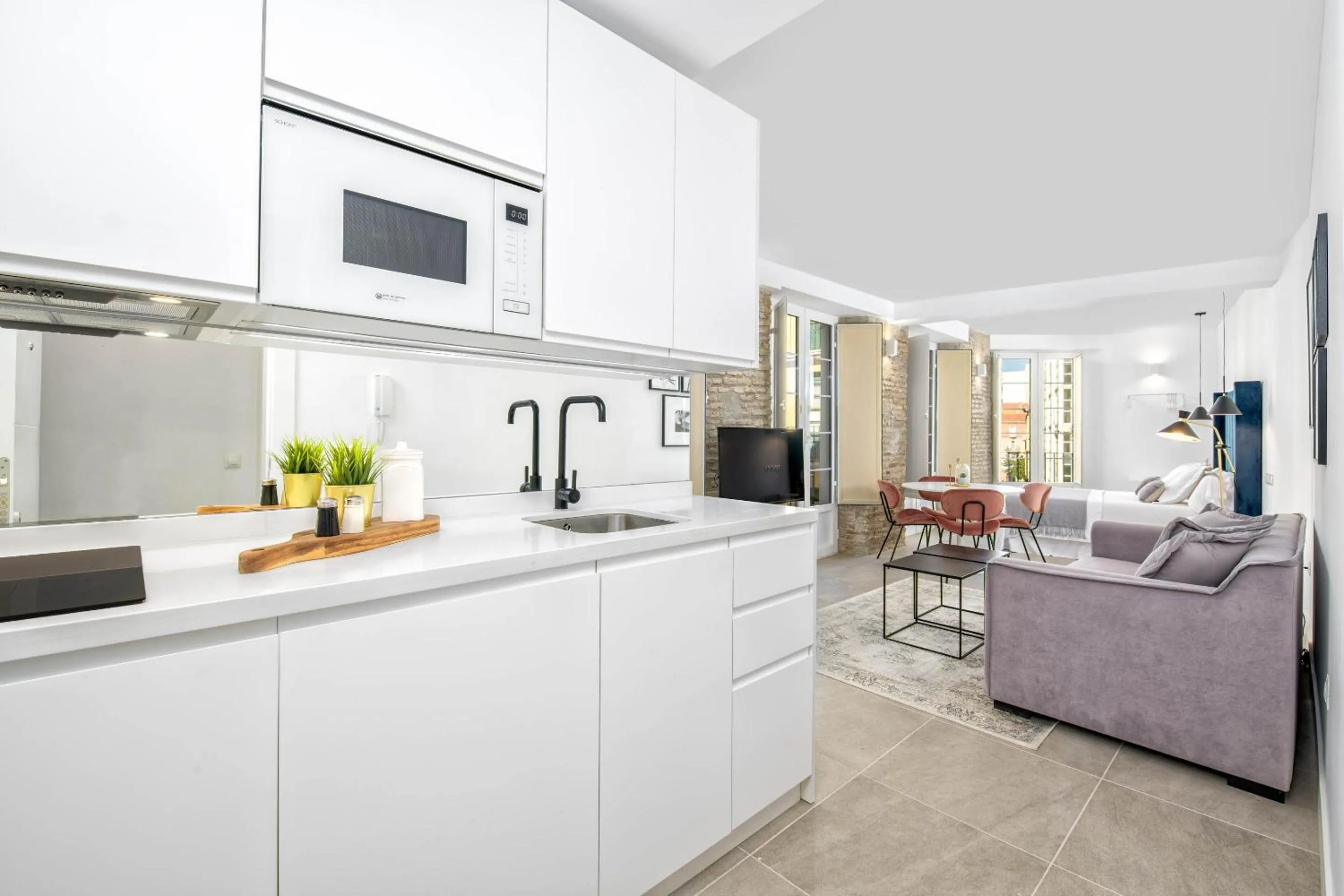 Dining area in iloftmalaga San Juan