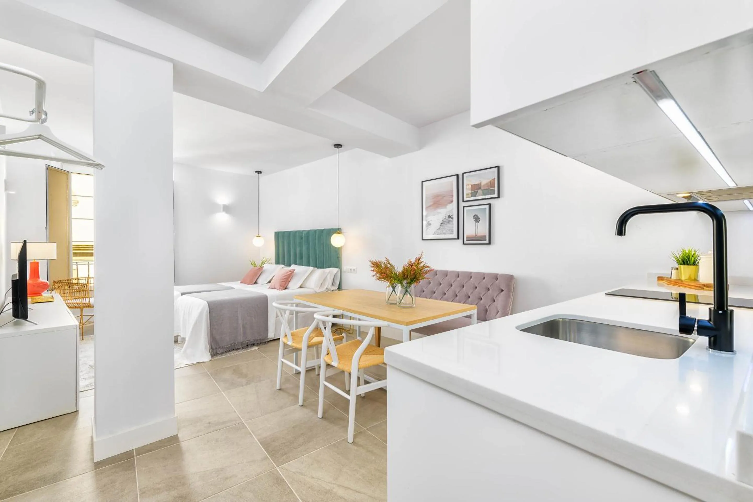 Living room, Bed in iloftmalaga San Juan