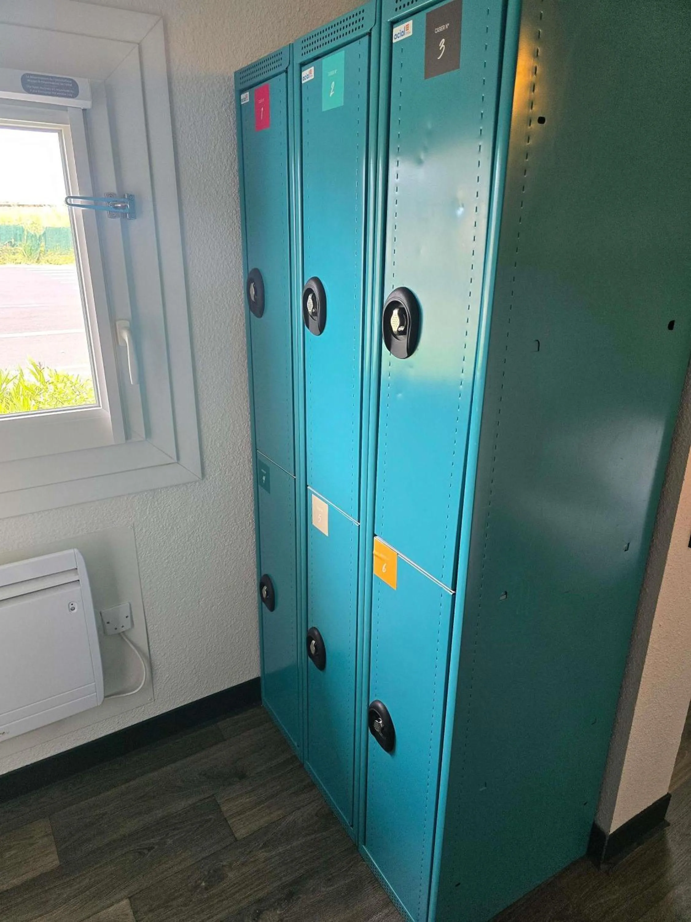 Bedroom in HotelF1 Marseille Provence