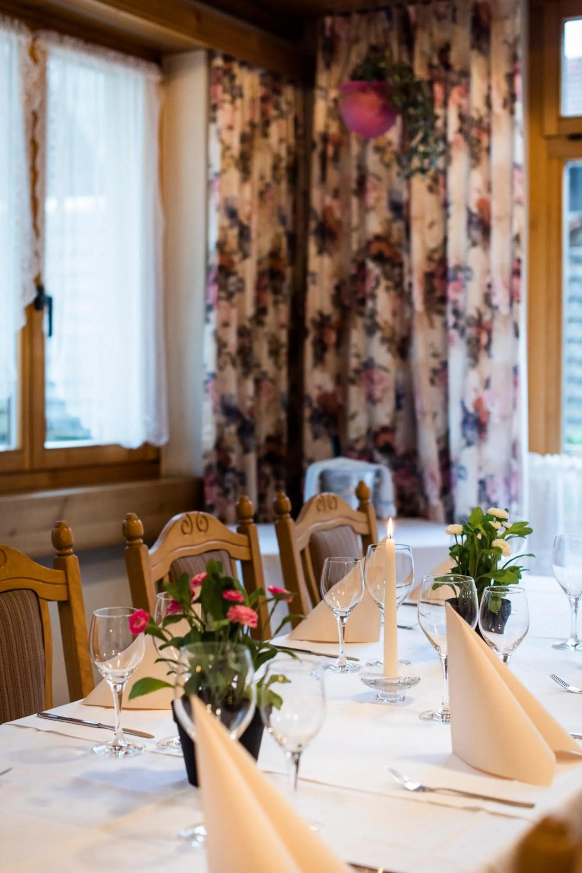 Restaurant/places to eat in Hotel Brienzerburli